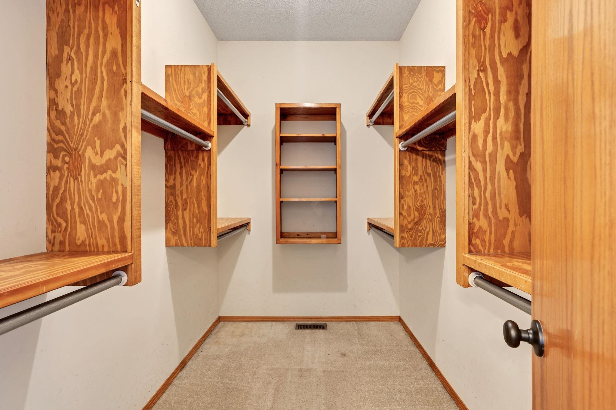 829 N Cedar Park Street Wichita KS 67235