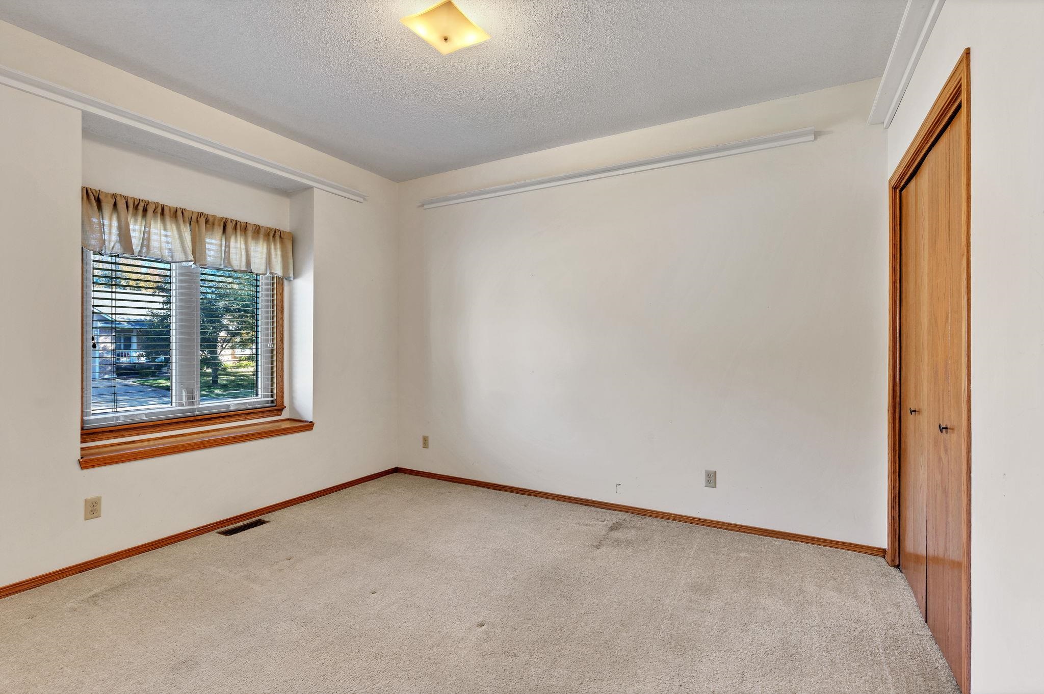 829 N Cedar Park Street Wichita KS 67235