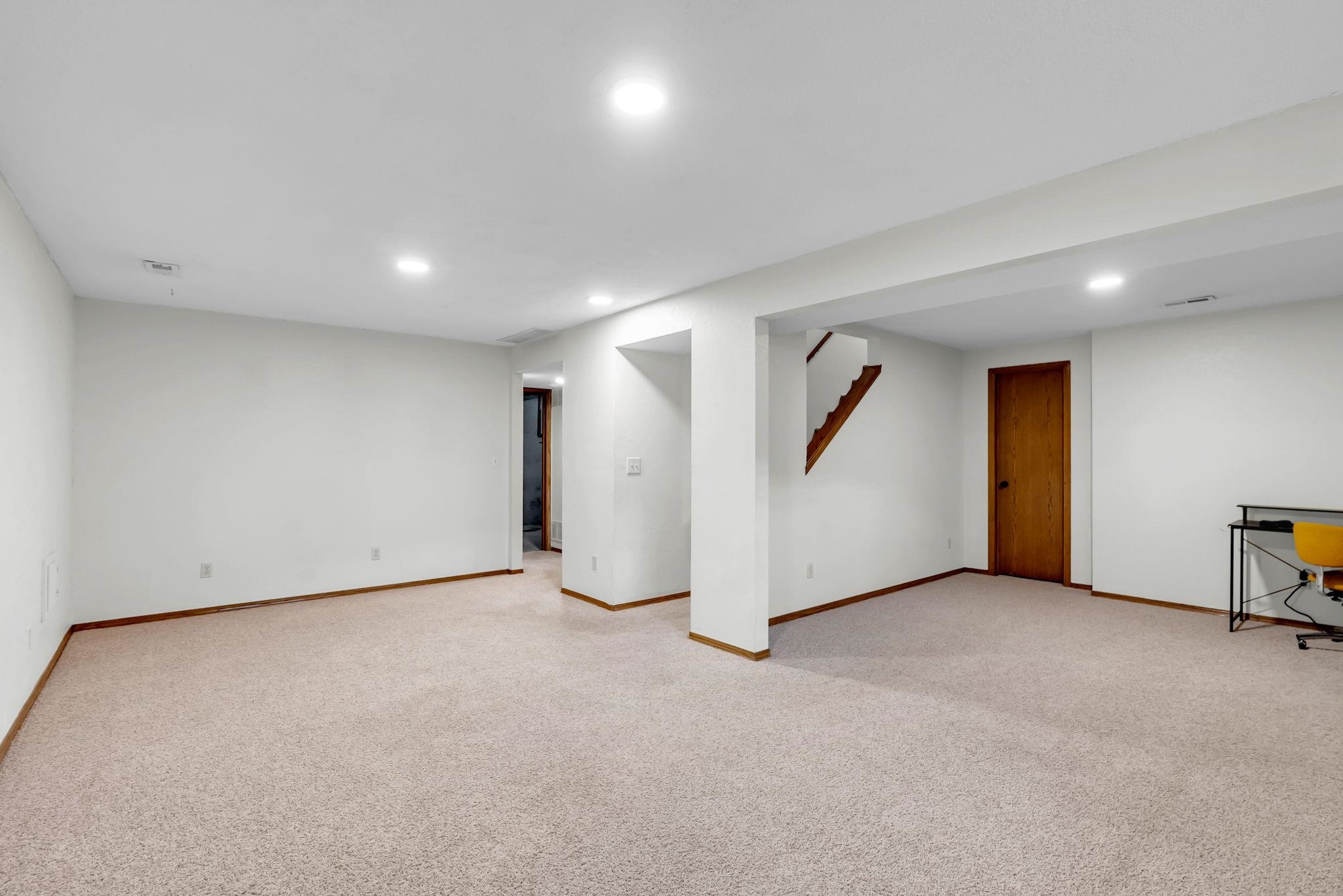1937 S Shiloh Circle Wichita KS 67207
