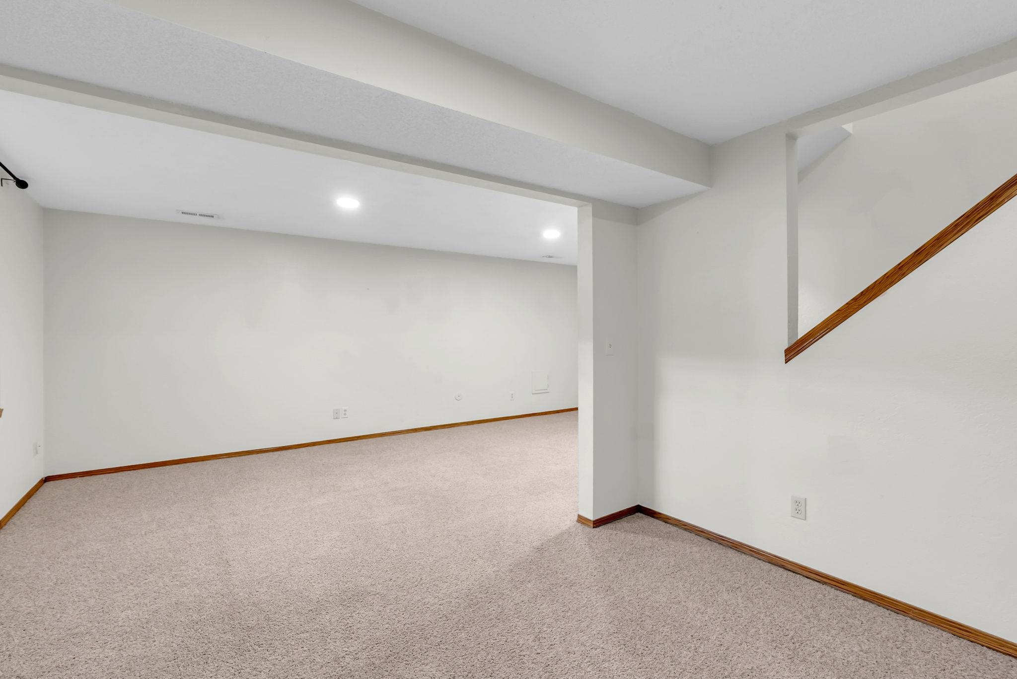 1937 S Shiloh Circle Wichita KS 67207