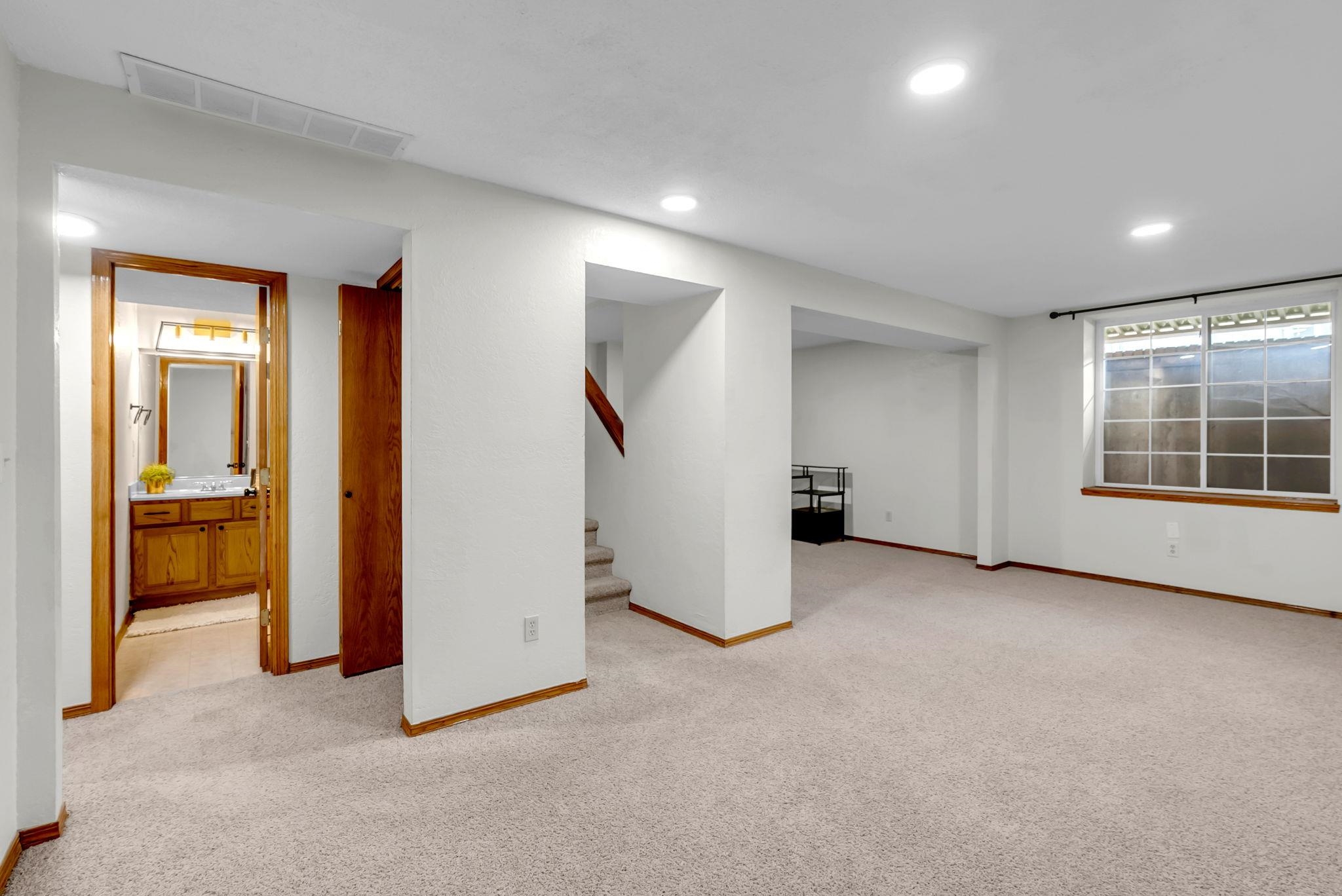 1937 S Shiloh Circle Wichita KS 67207
