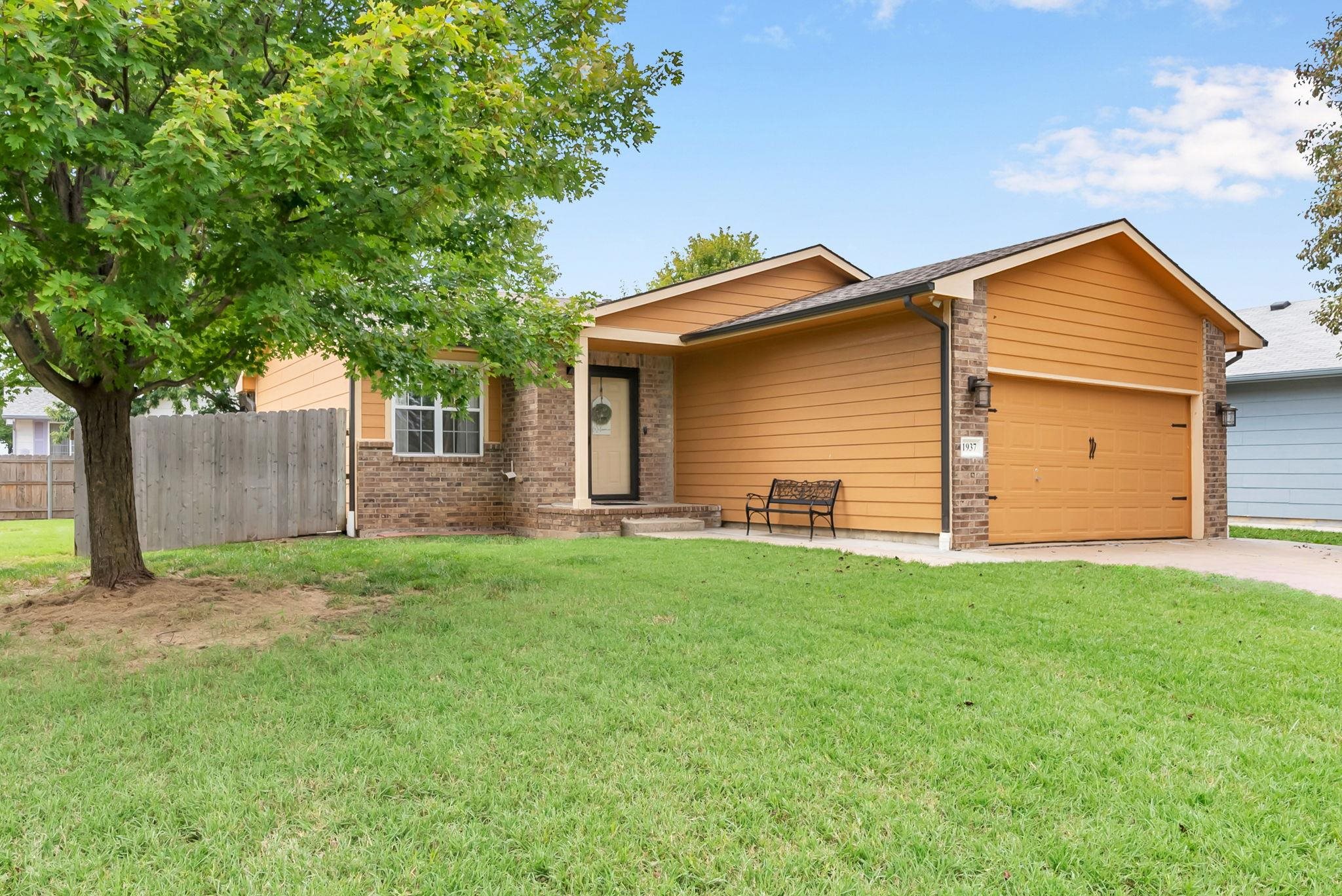 1937 S Shiloh Circle Wichita KS 67207