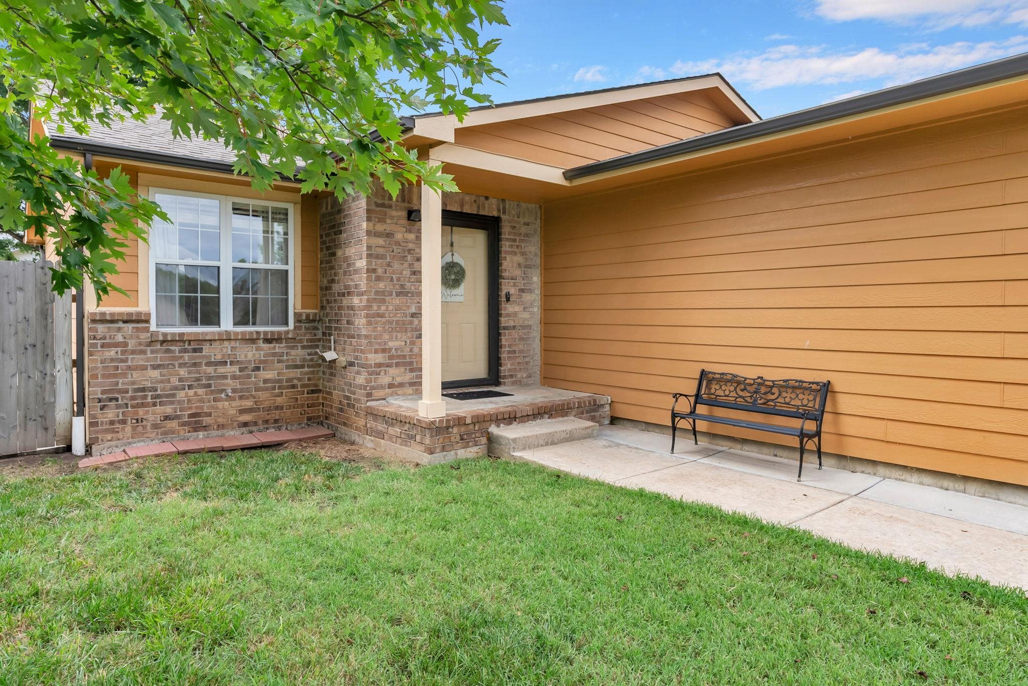 1937 S Shiloh Circle Wichita KS 67207