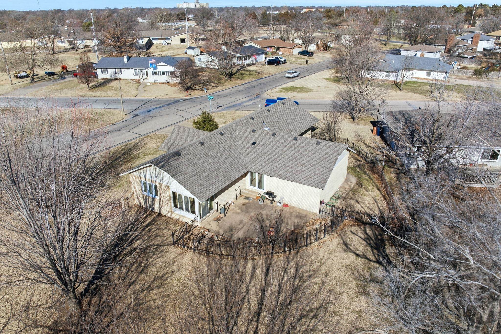 500 Rolling Hills Newton KS 67114