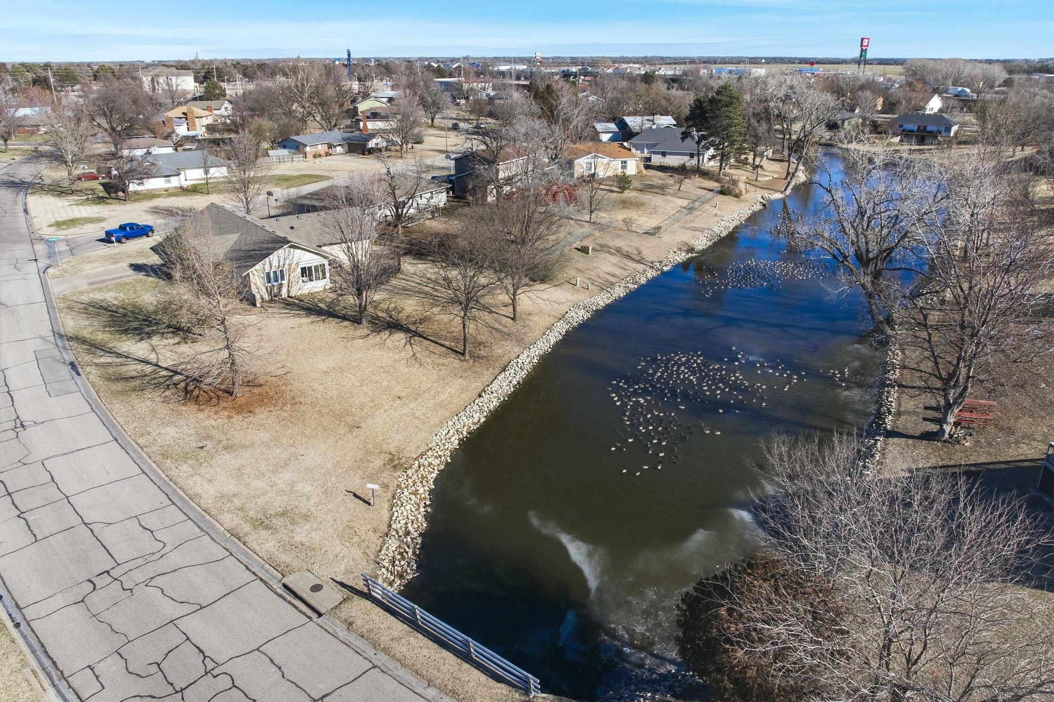 500 Rolling Hills Newton KS 67114