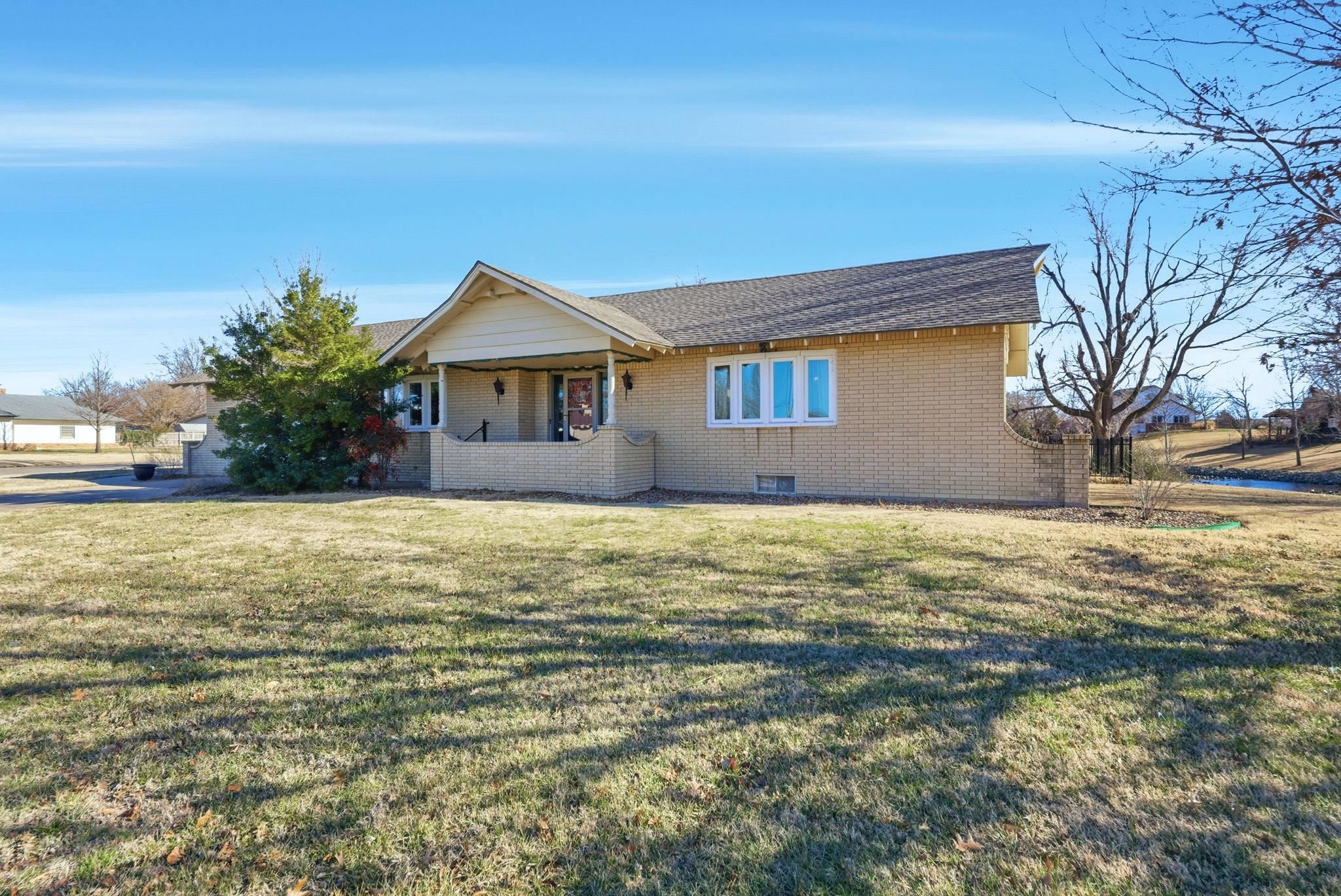 500 Rolling Hills Newton KS 67114