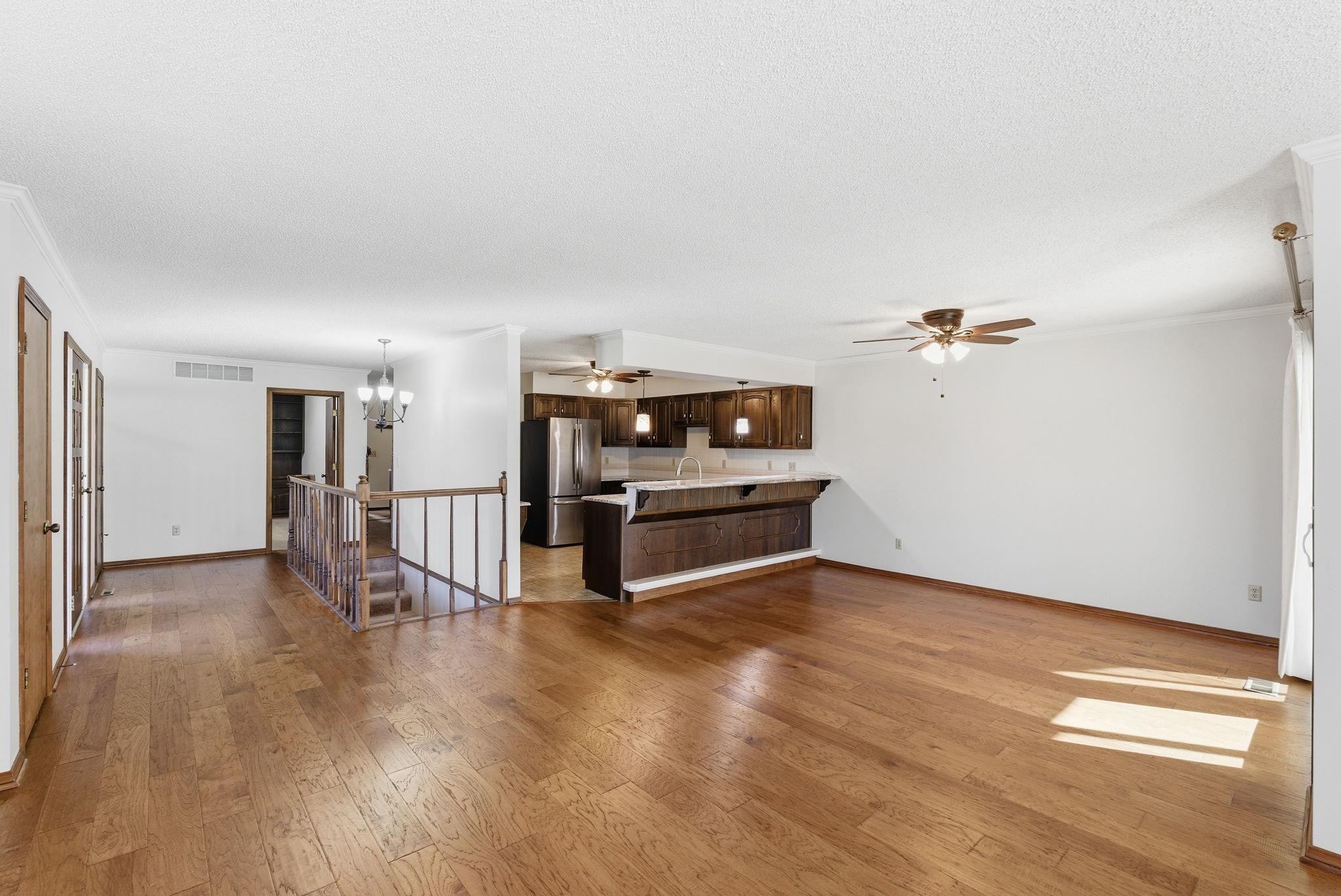500 Rolling Hills Newton KS 67114