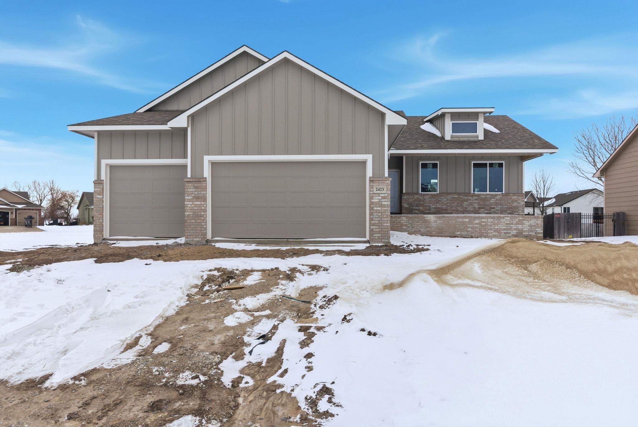 2423 S Monument Street Wichita KS 67235