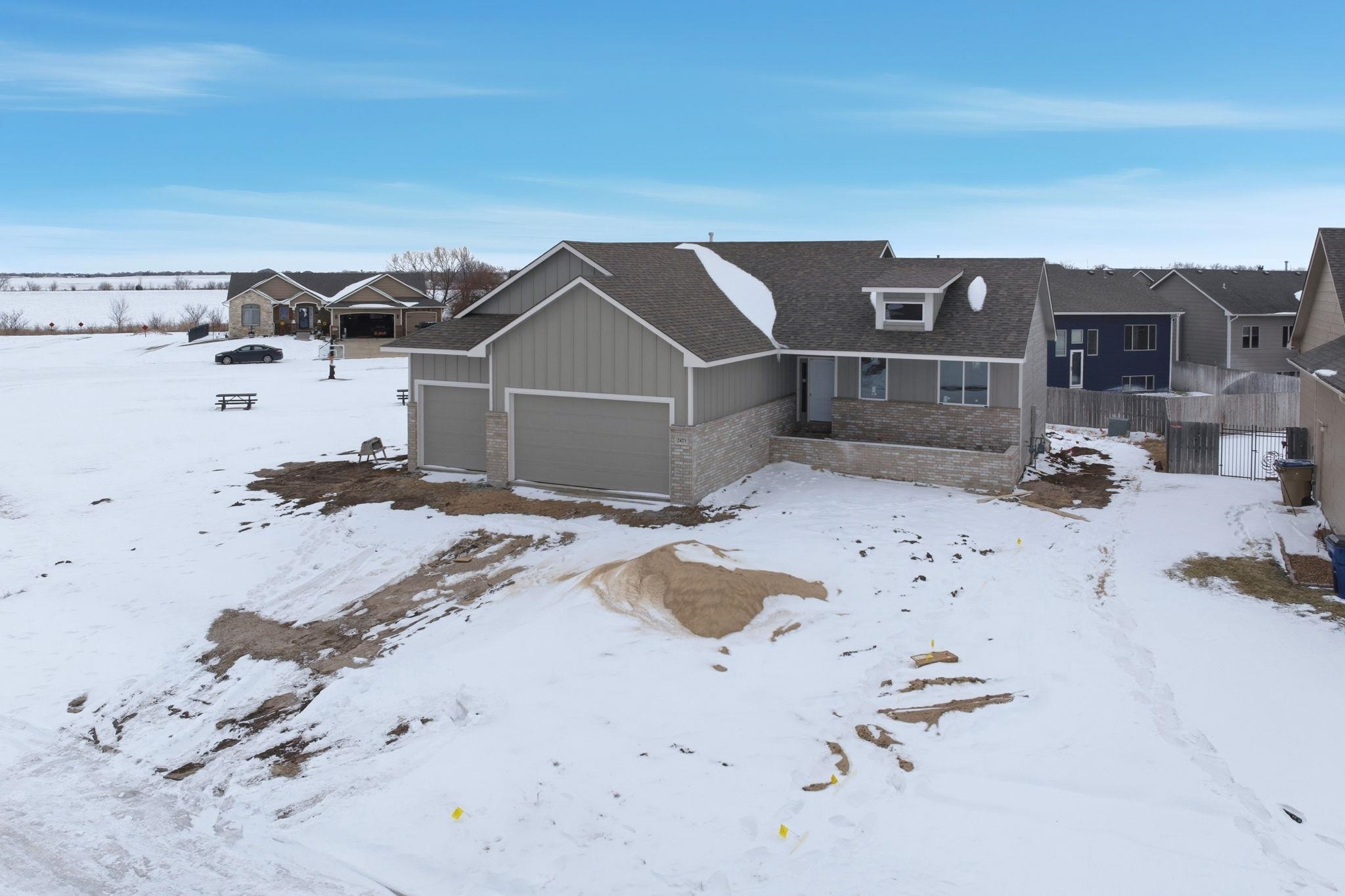 2423 S Monument Street Wichita KS 67235