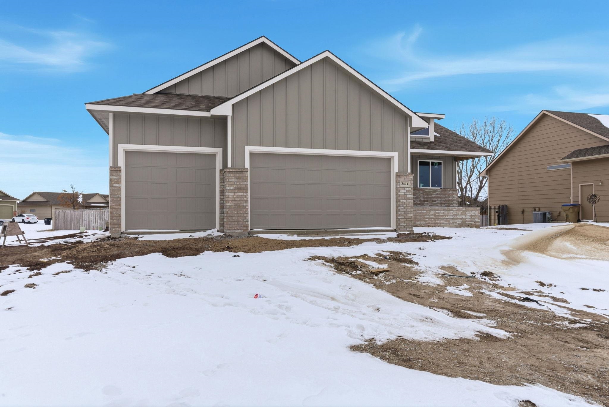 2423 S Monument Street Wichita KS 67235