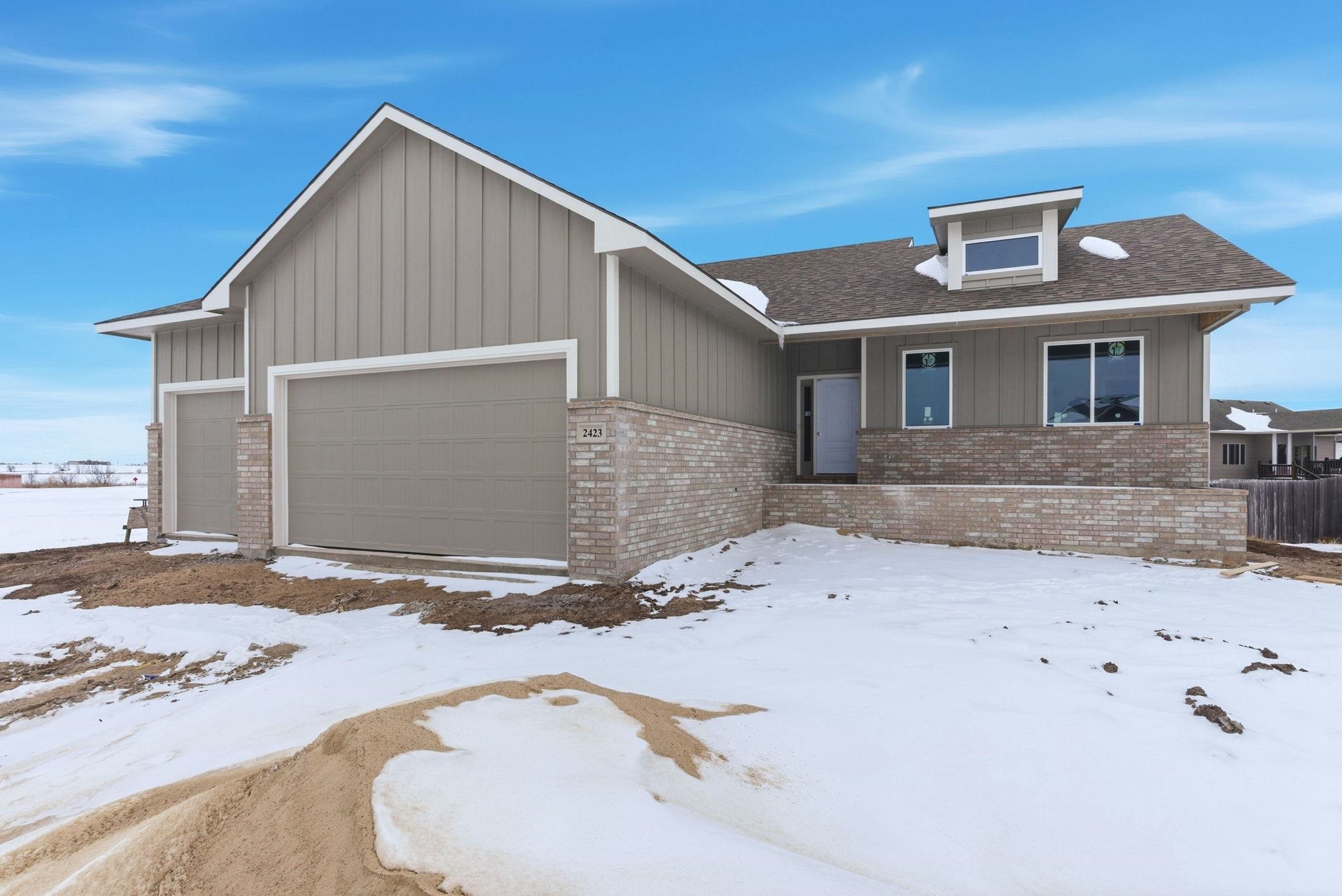 2423 S Monument Street Wichita KS 67235