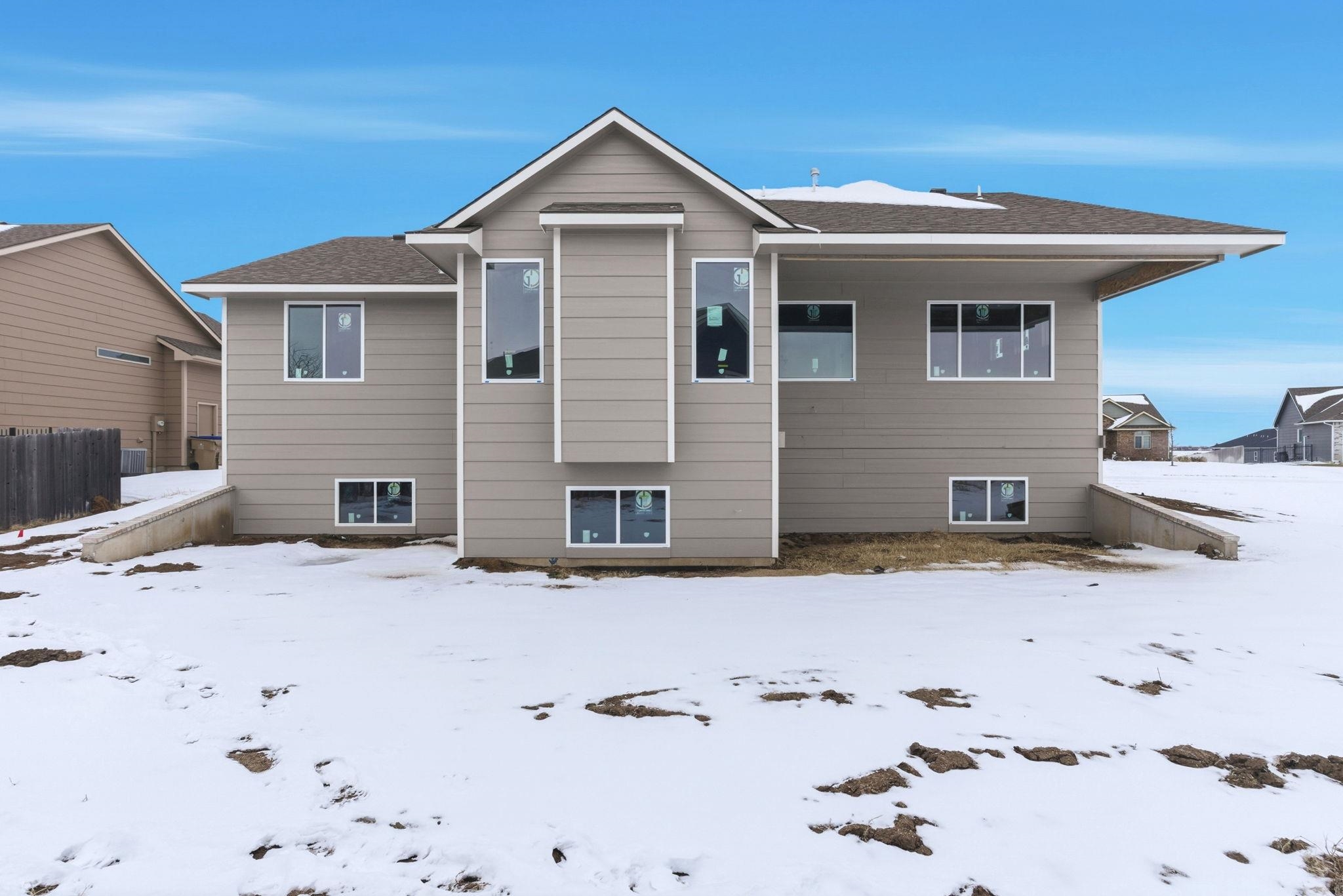 2423 S Monument Street Wichita KS 67235