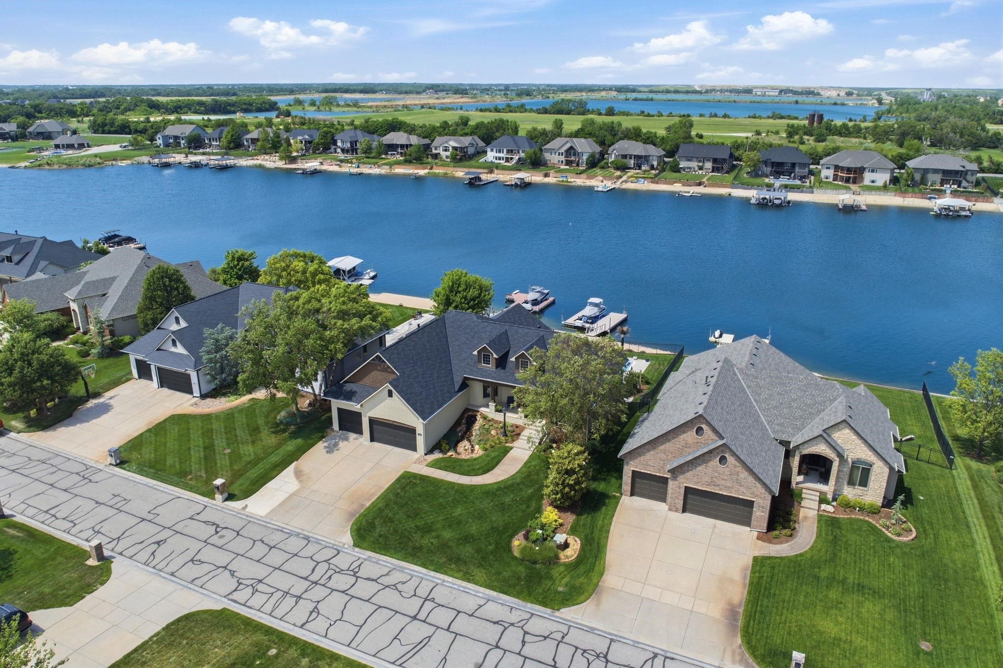 2661 N Bayside Court Wichita KS 67205
