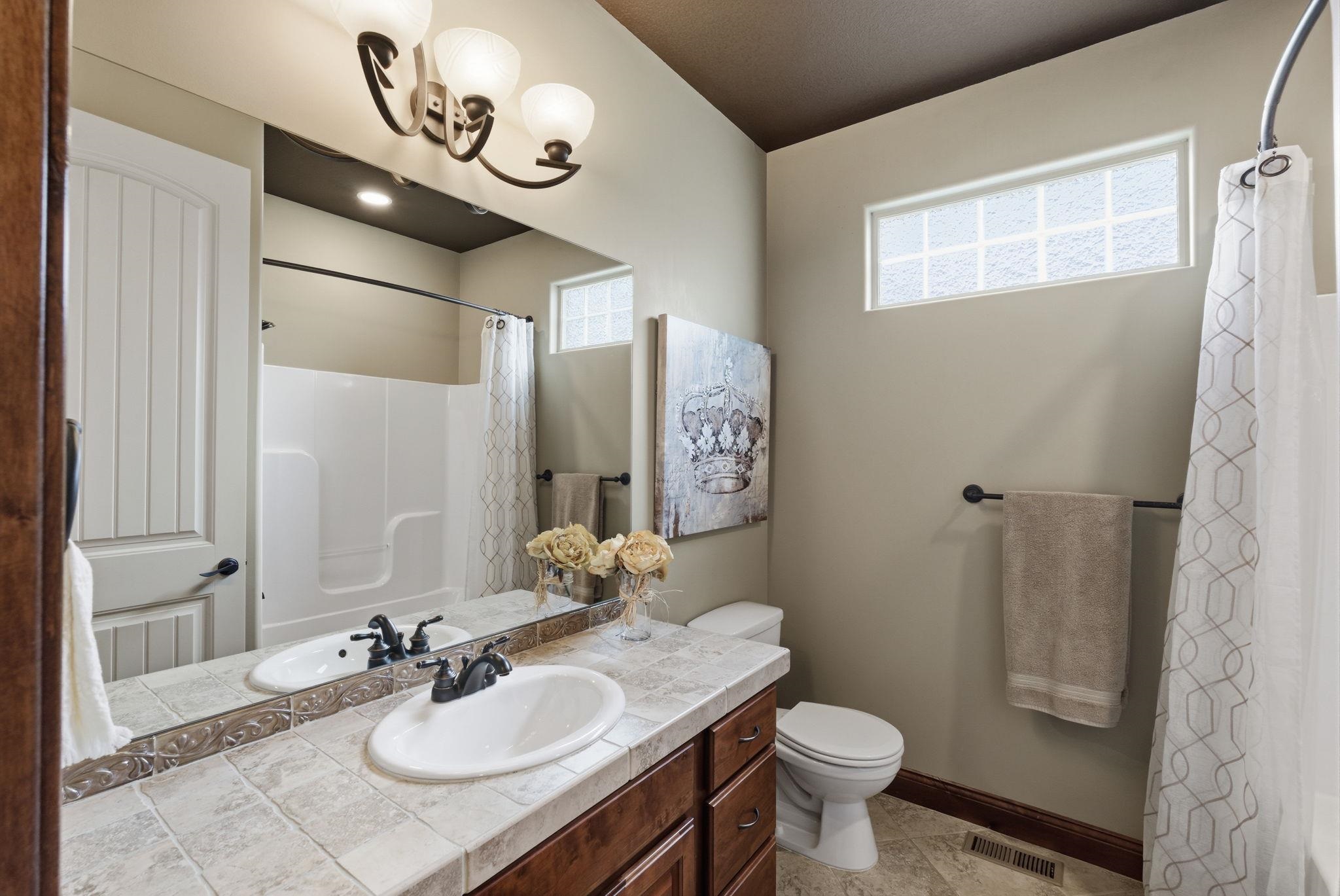 2661 N Bayside Court Wichita KS 67205