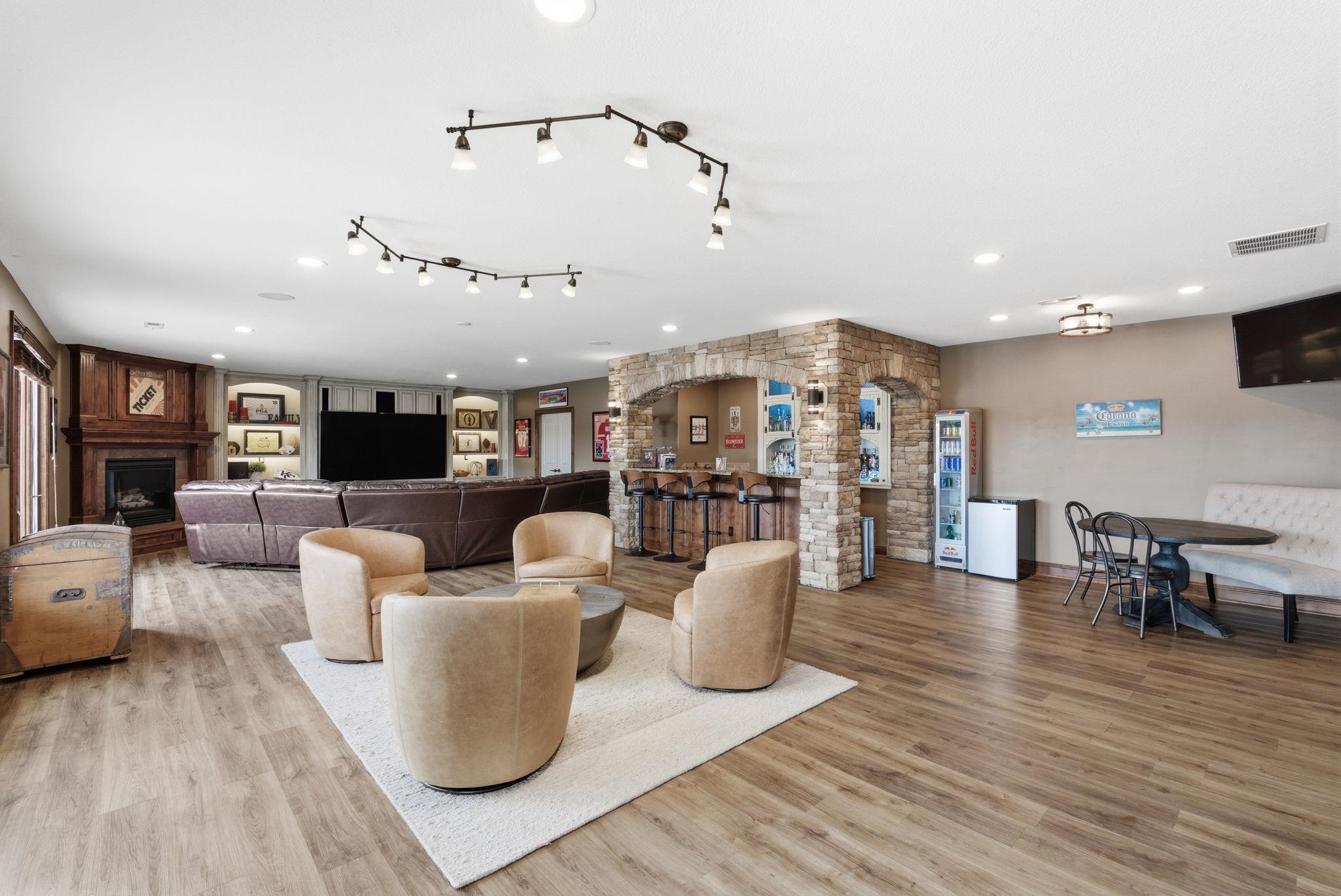 2661 N Bayside Court Wichita KS 67205