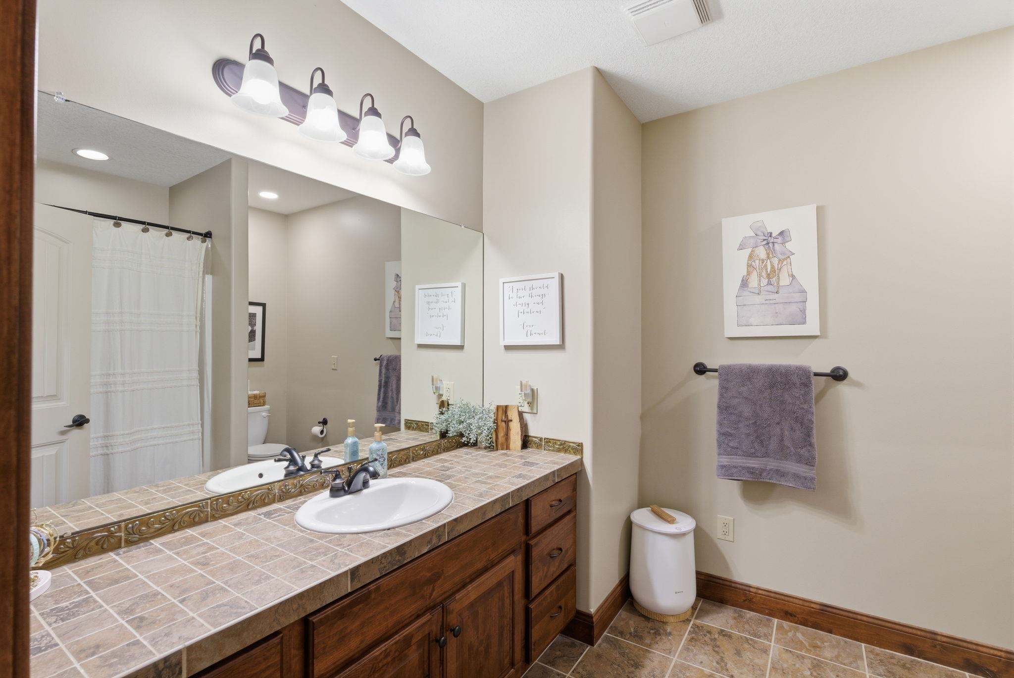 2661 N Bayside Court Wichita KS 67205