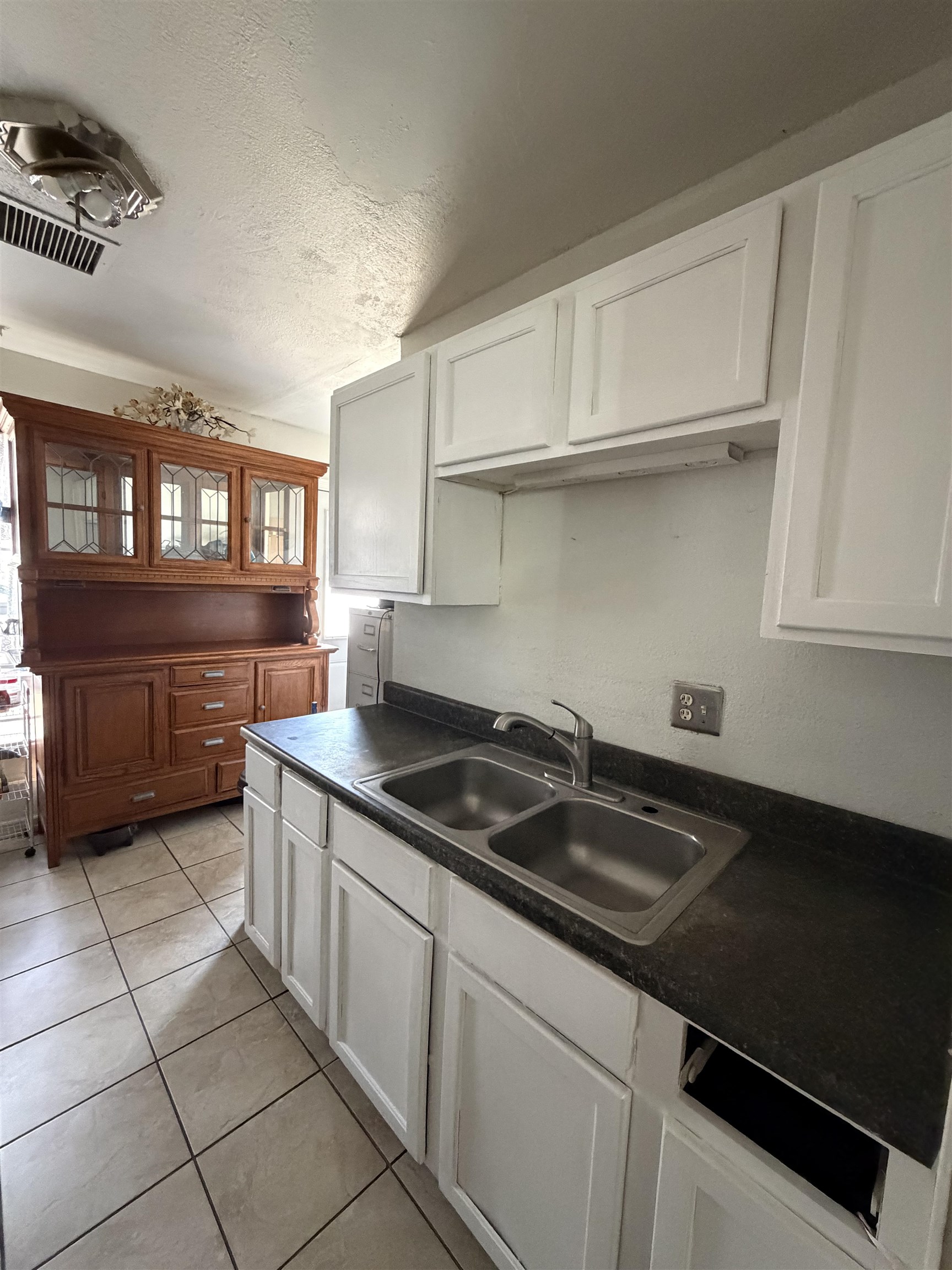5036 S Brookhaven Street Wichita KS 67216