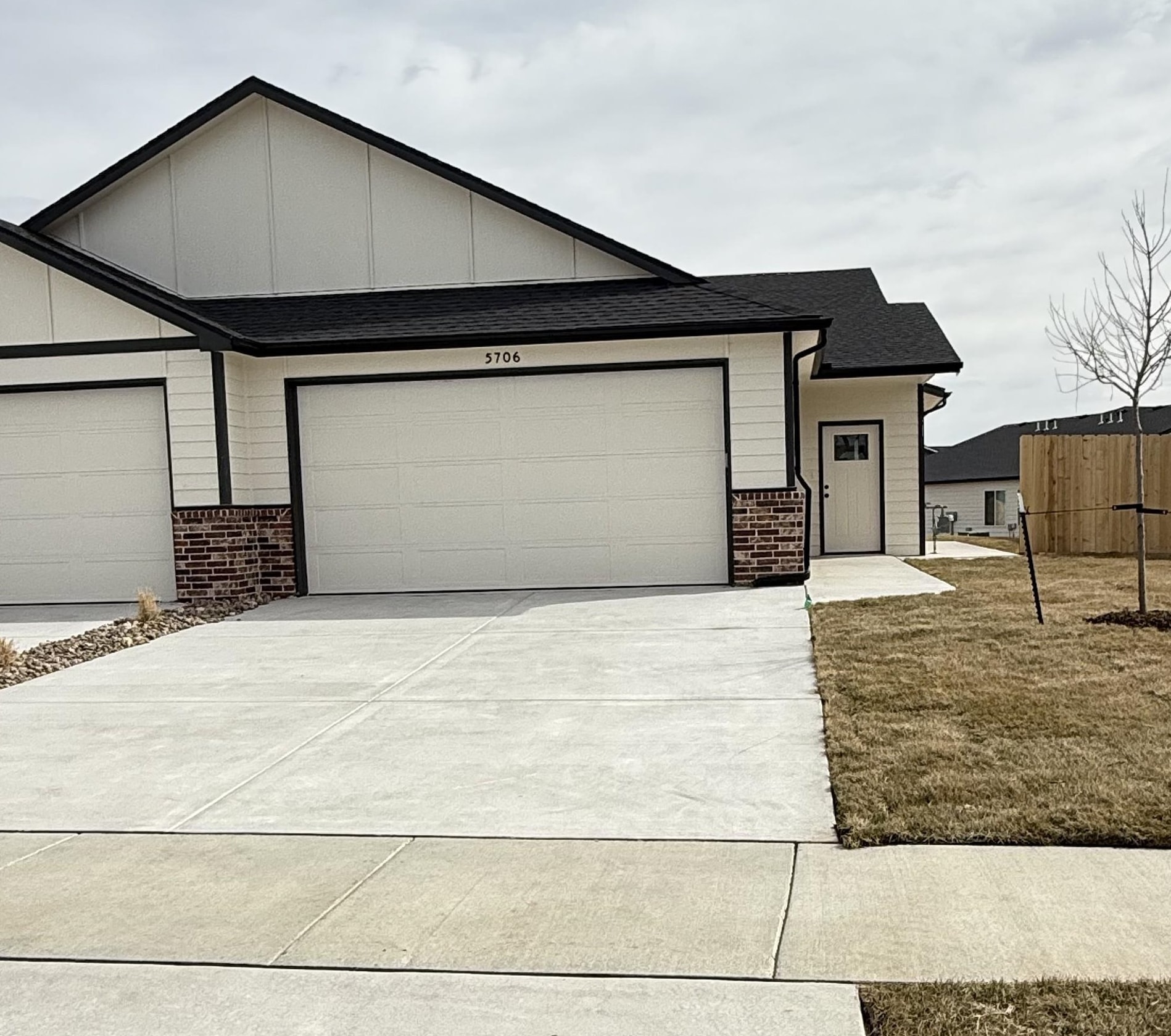 5706 E Bristol Street Bel Aire KS 67220