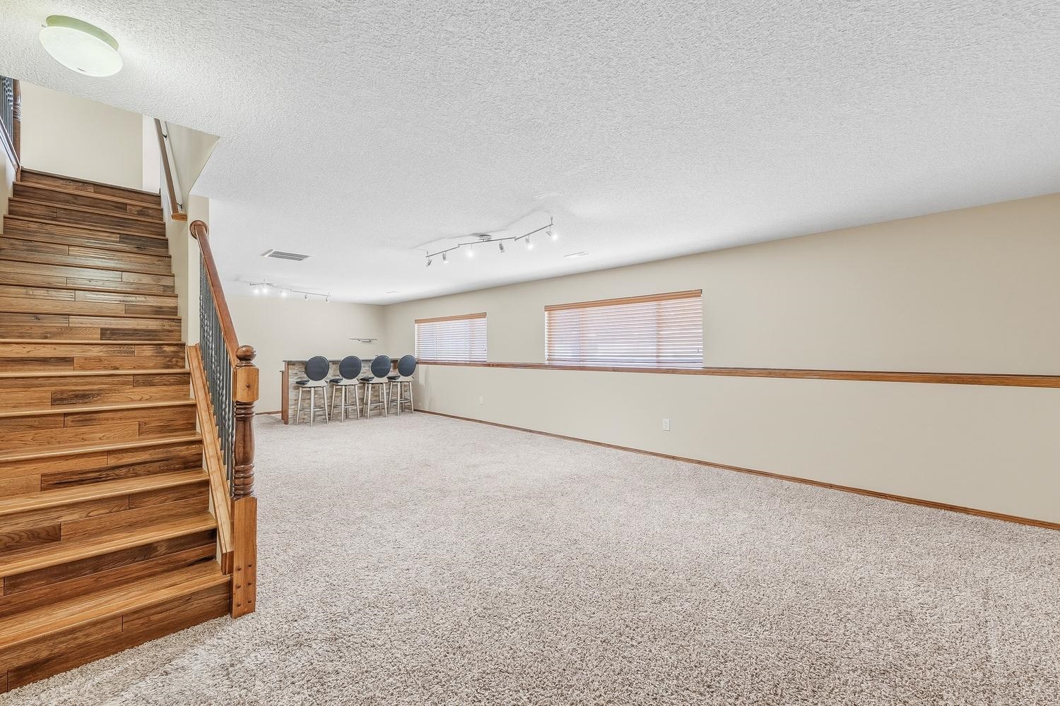 921 S Glenmoor Wichita KS 67207