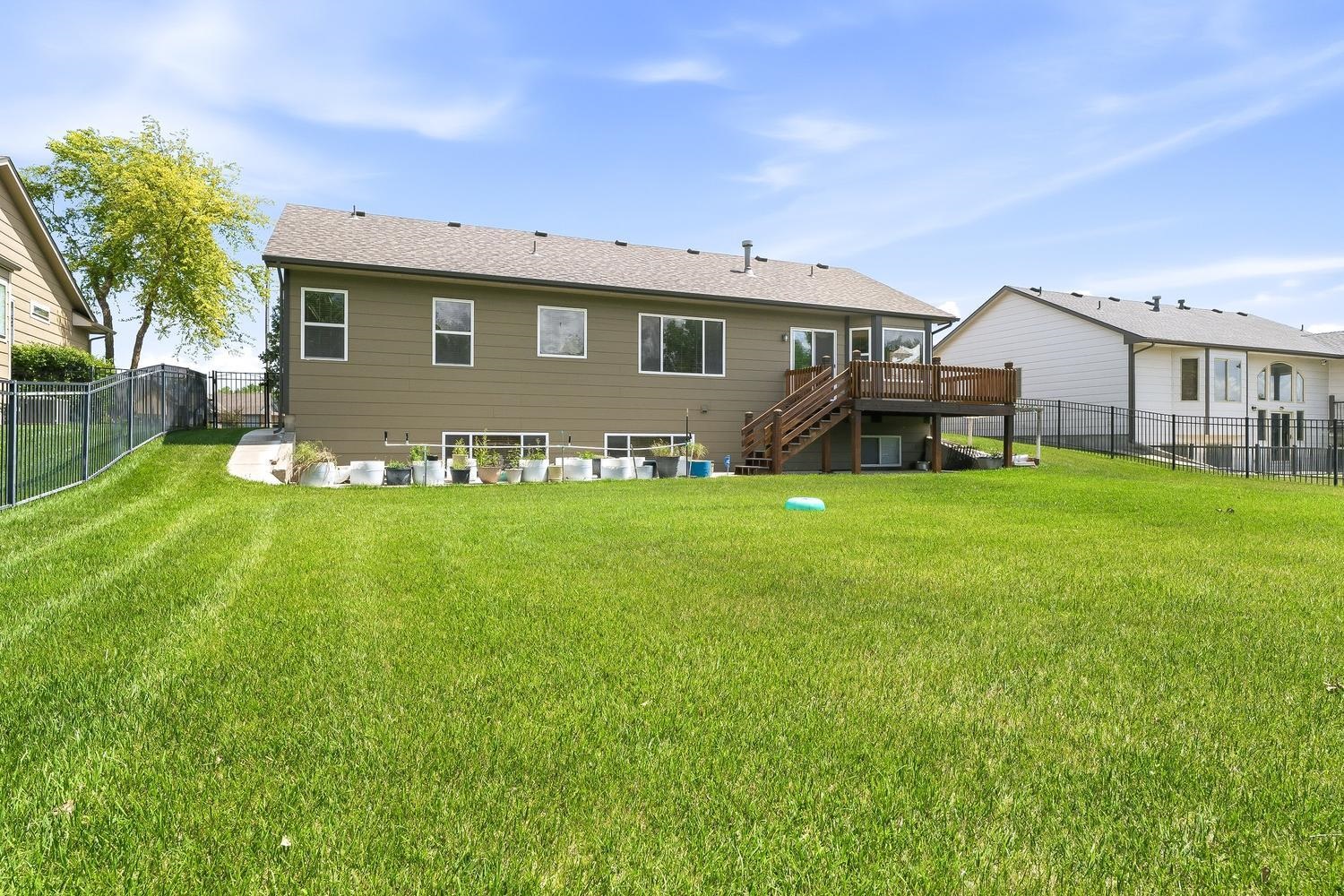 921 S Glenmoor Wichita KS 67207