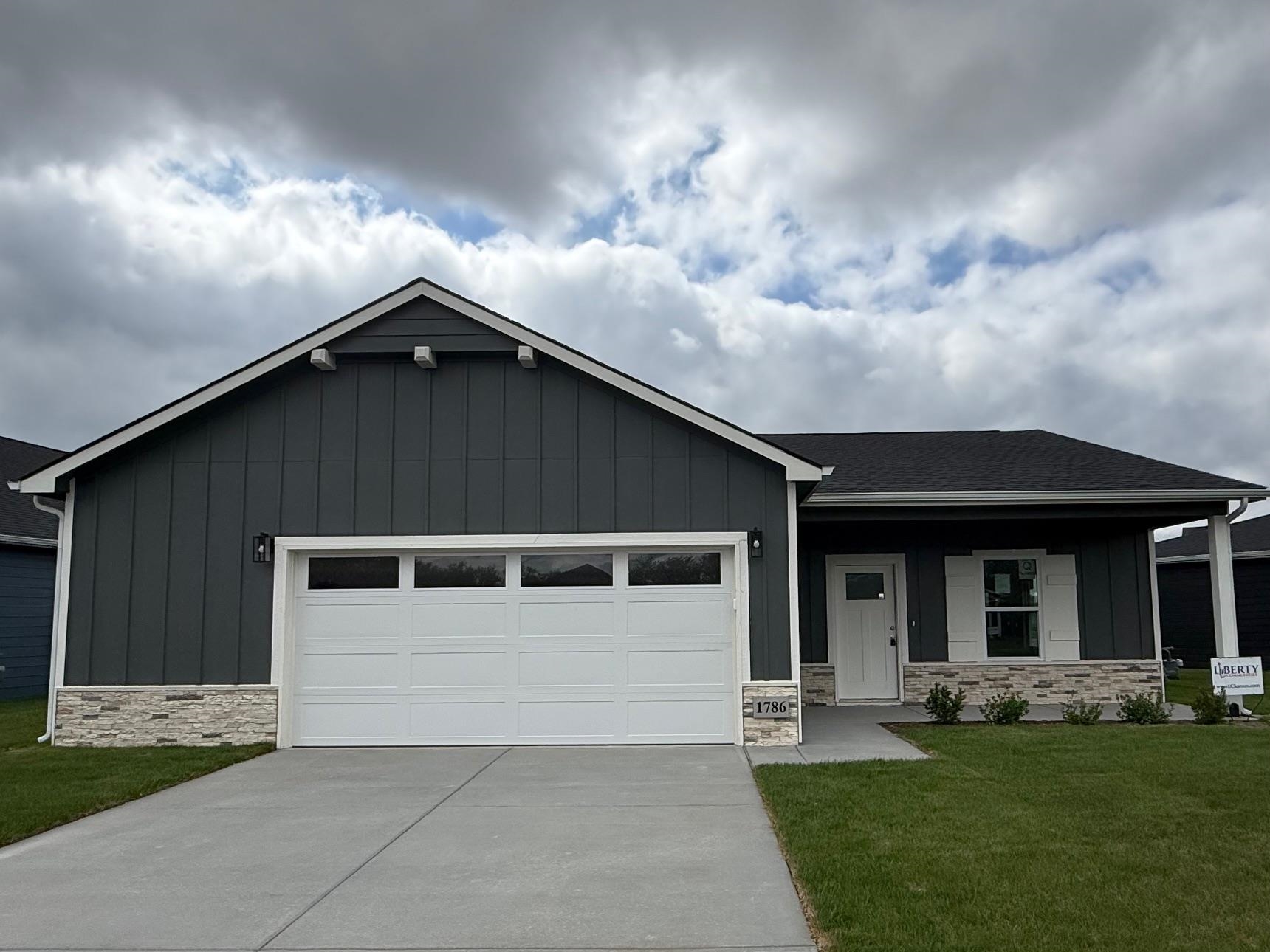1786 W Redbud Lane Goddard KS 67052