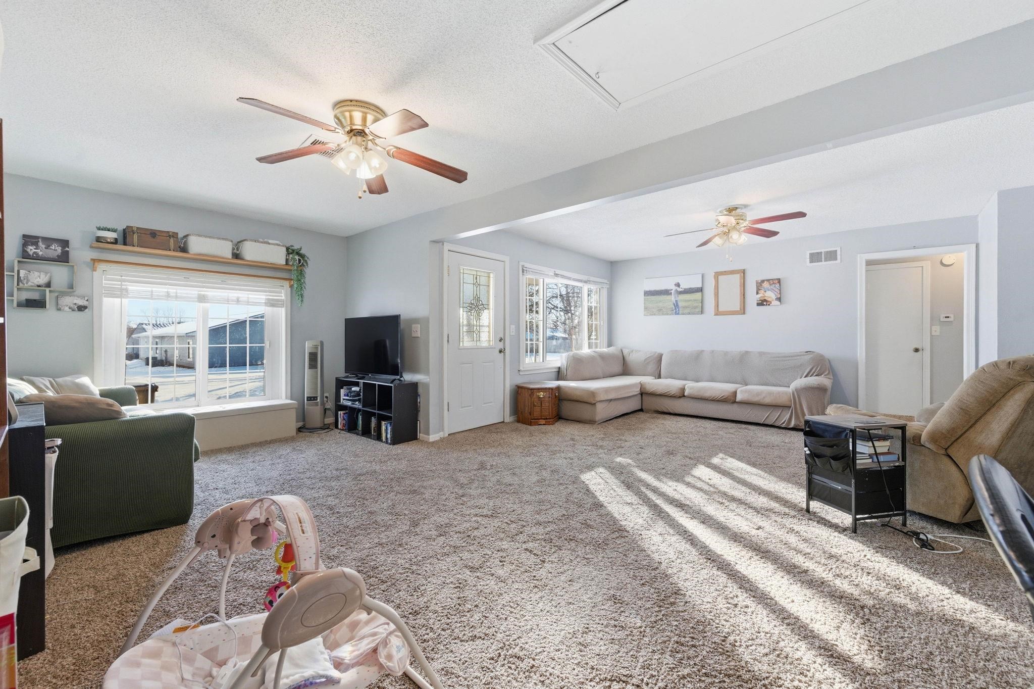 129 S Kokomo Avenue Derby KS 67037