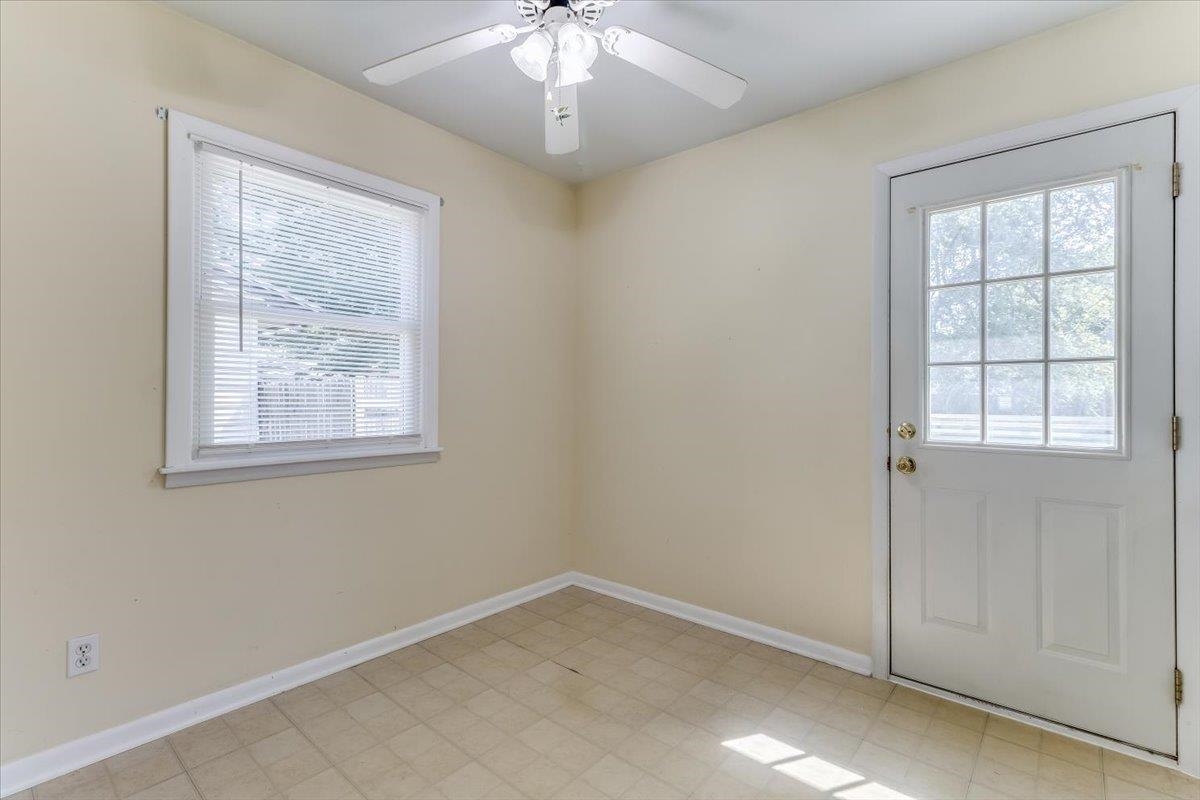 3368 S Vine Wichita KS 67217