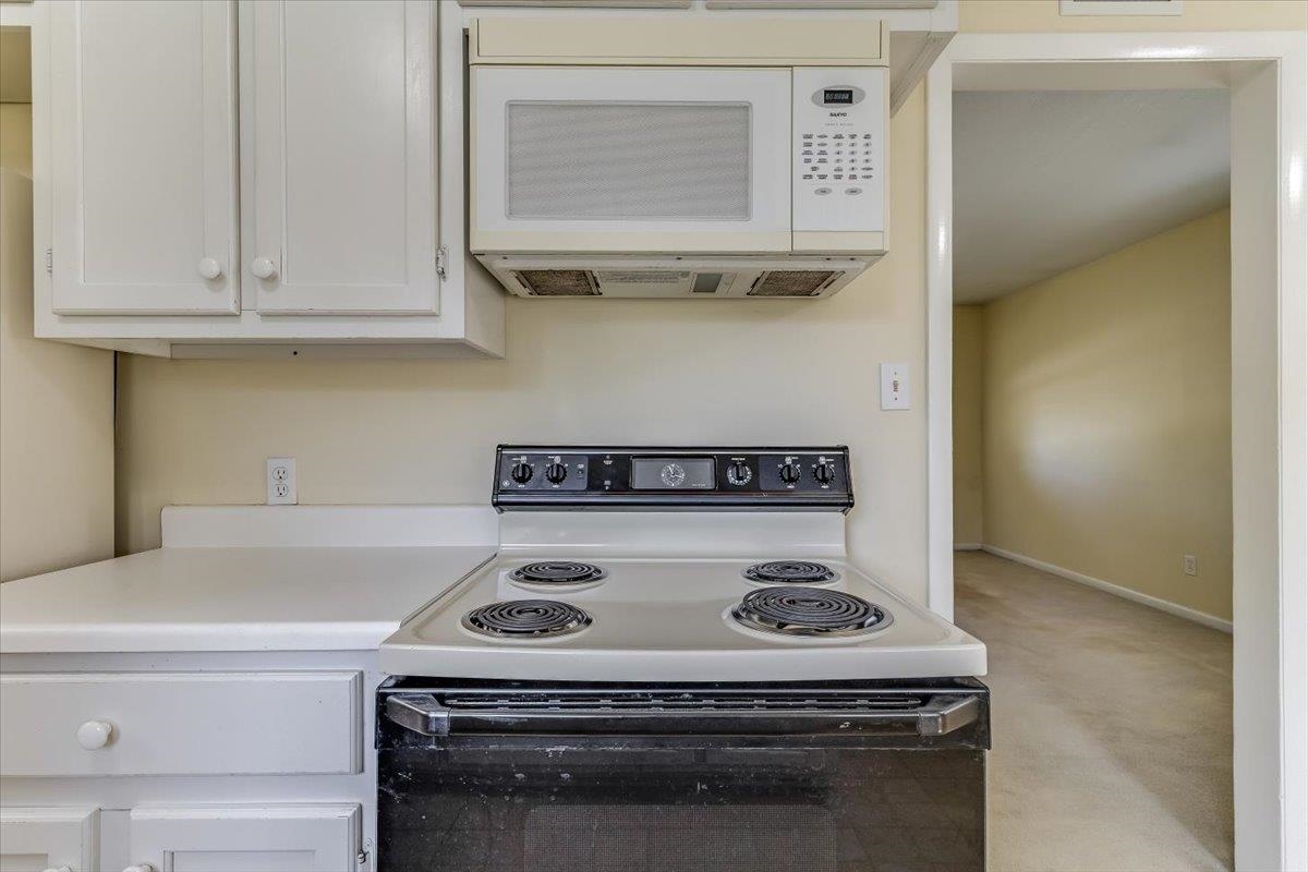 3368 S Vine Wichita KS 67217