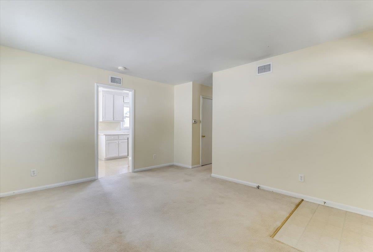 3368 S Vine Wichita KS 67217