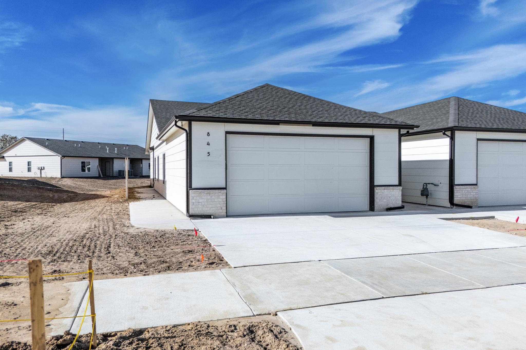 845 S Wybern Street Valley Center KS 67147-8977