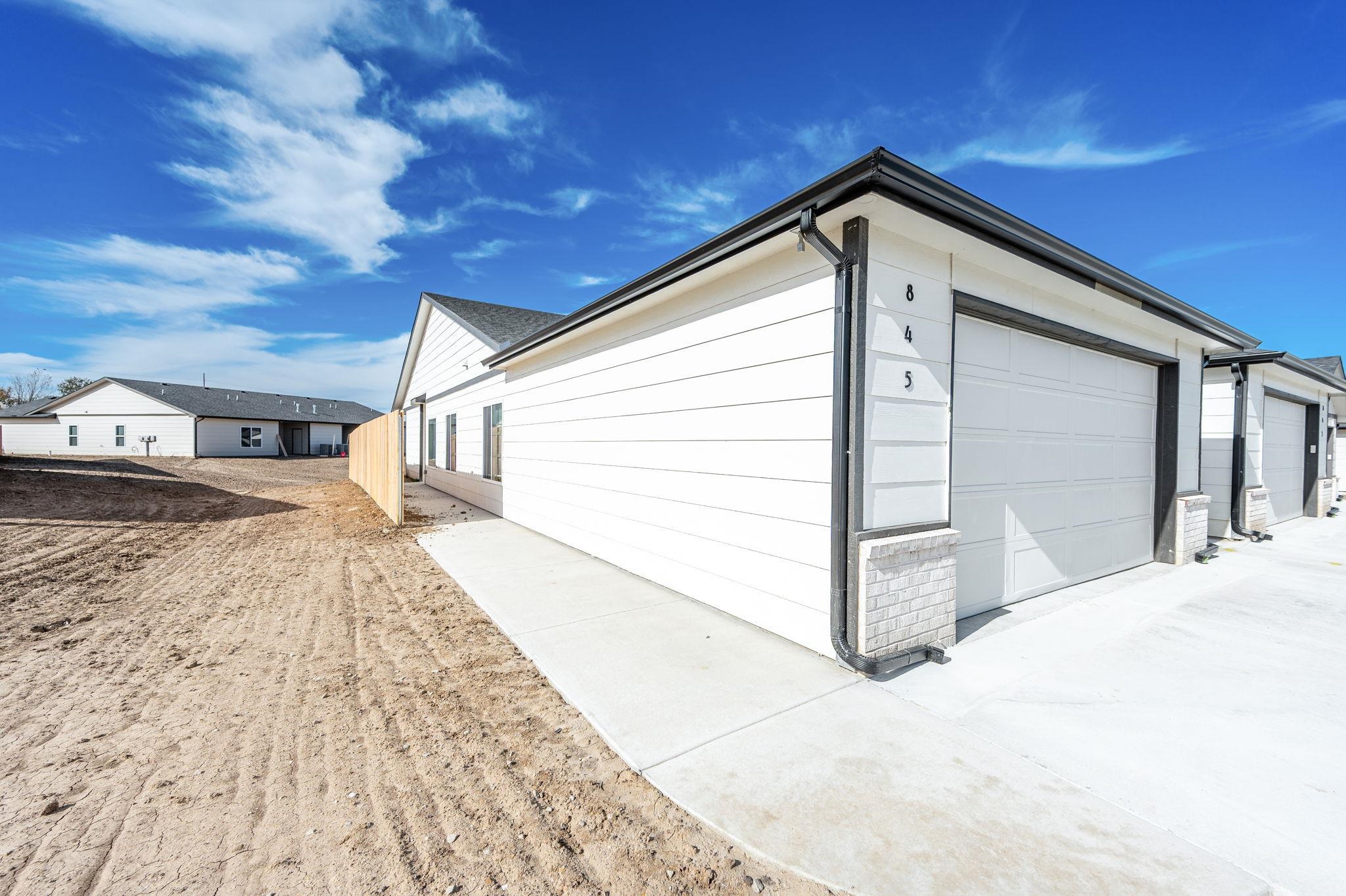845 S Wybern Street Valley Center KS 67147-8977
