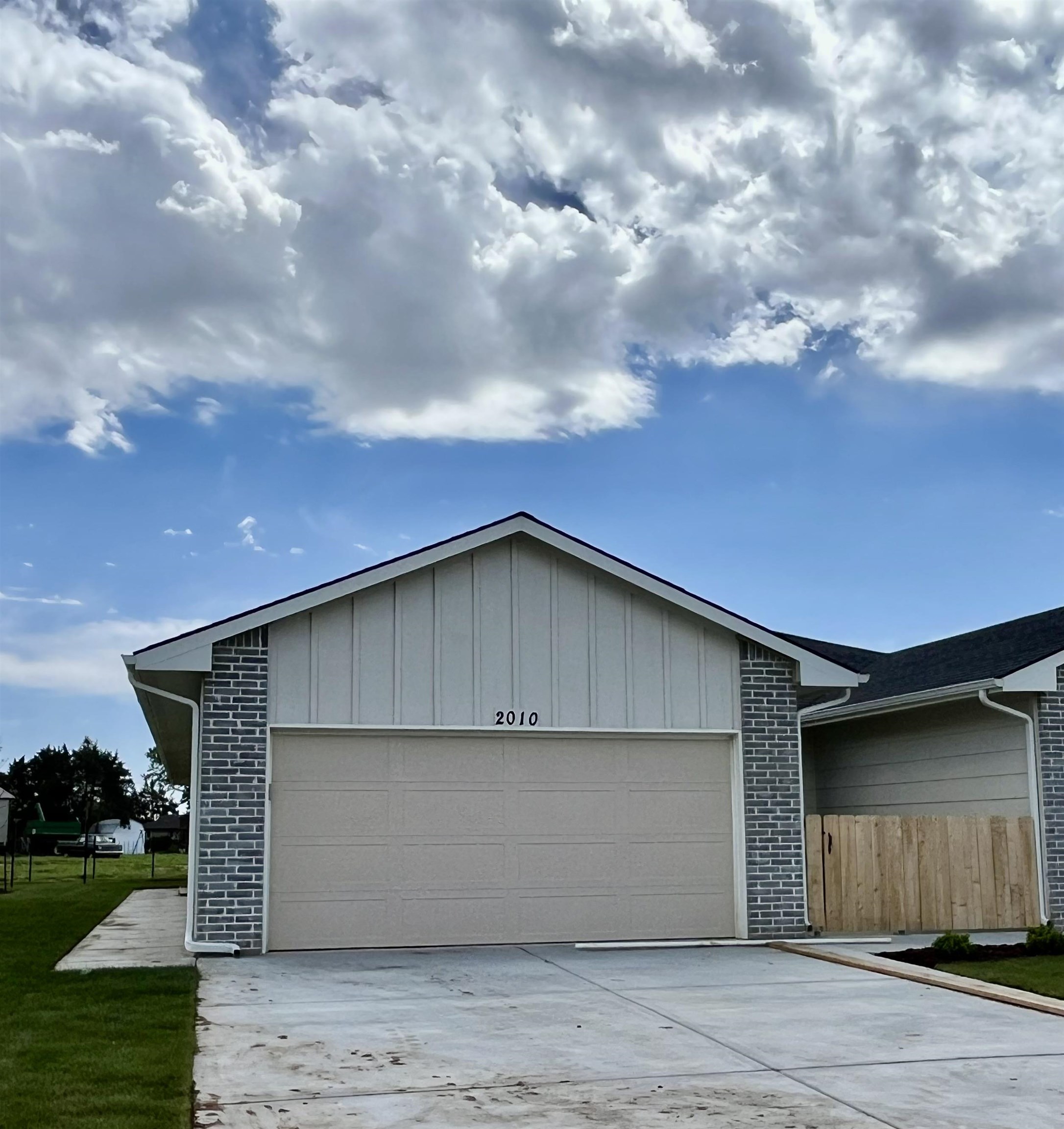 2010 N Melody Lane Goddard KS 67052