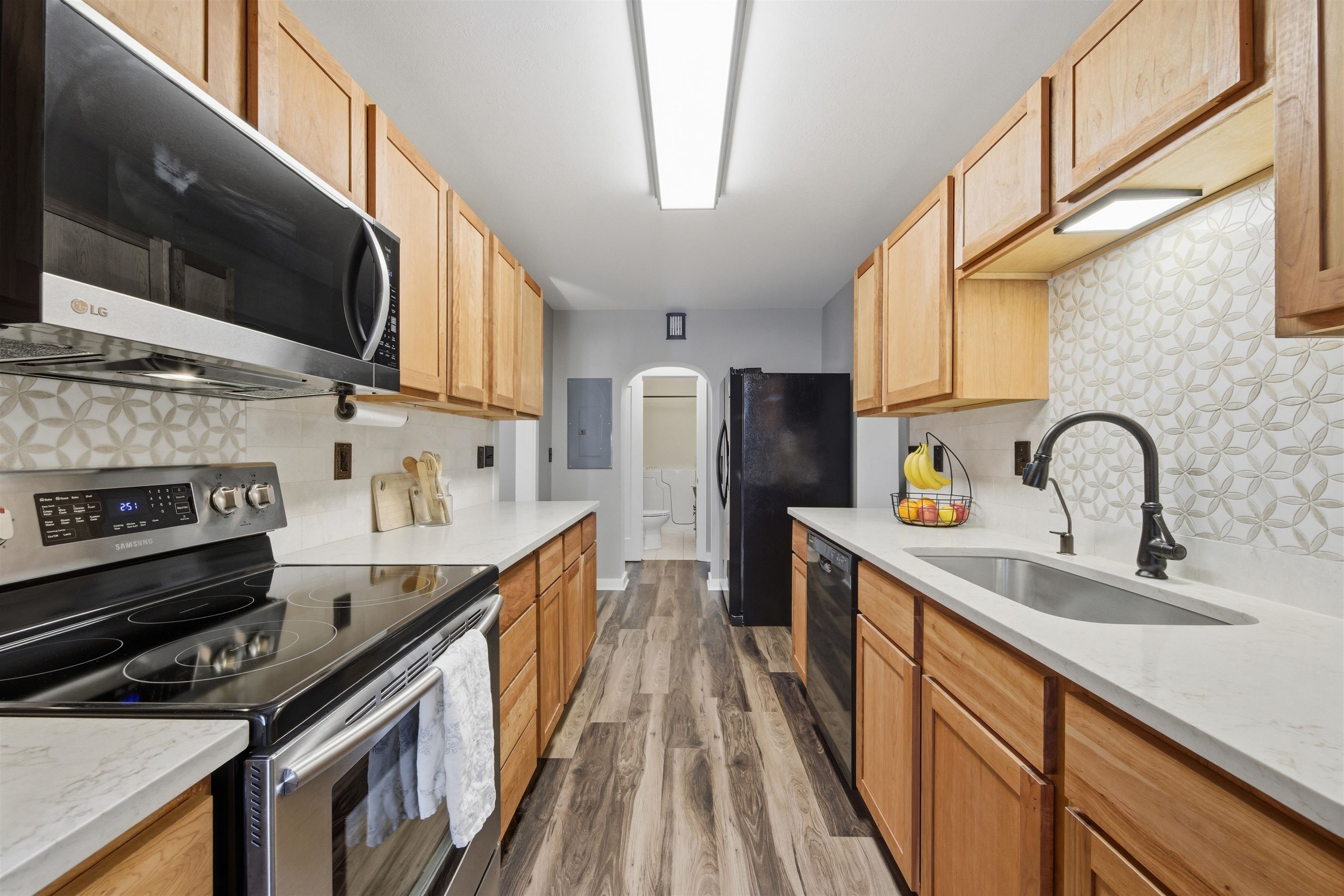 701 E 57th Street S Wichita KS 67216-3833