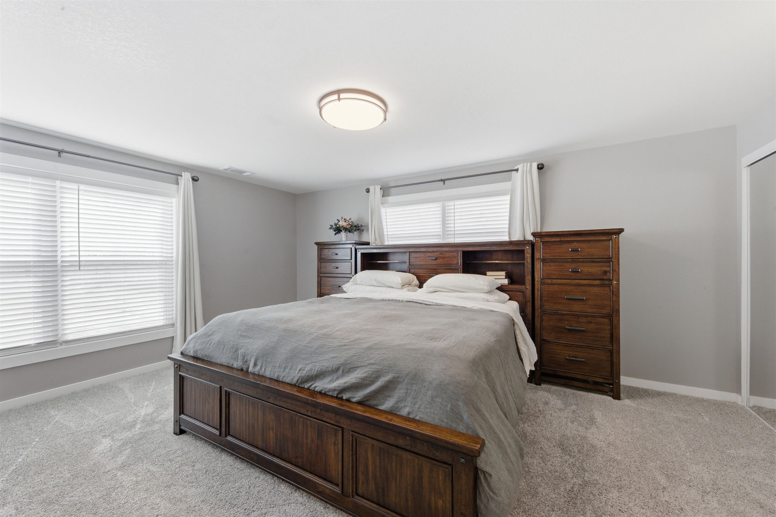 701 E 57th Street S Wichita KS 67216-3833