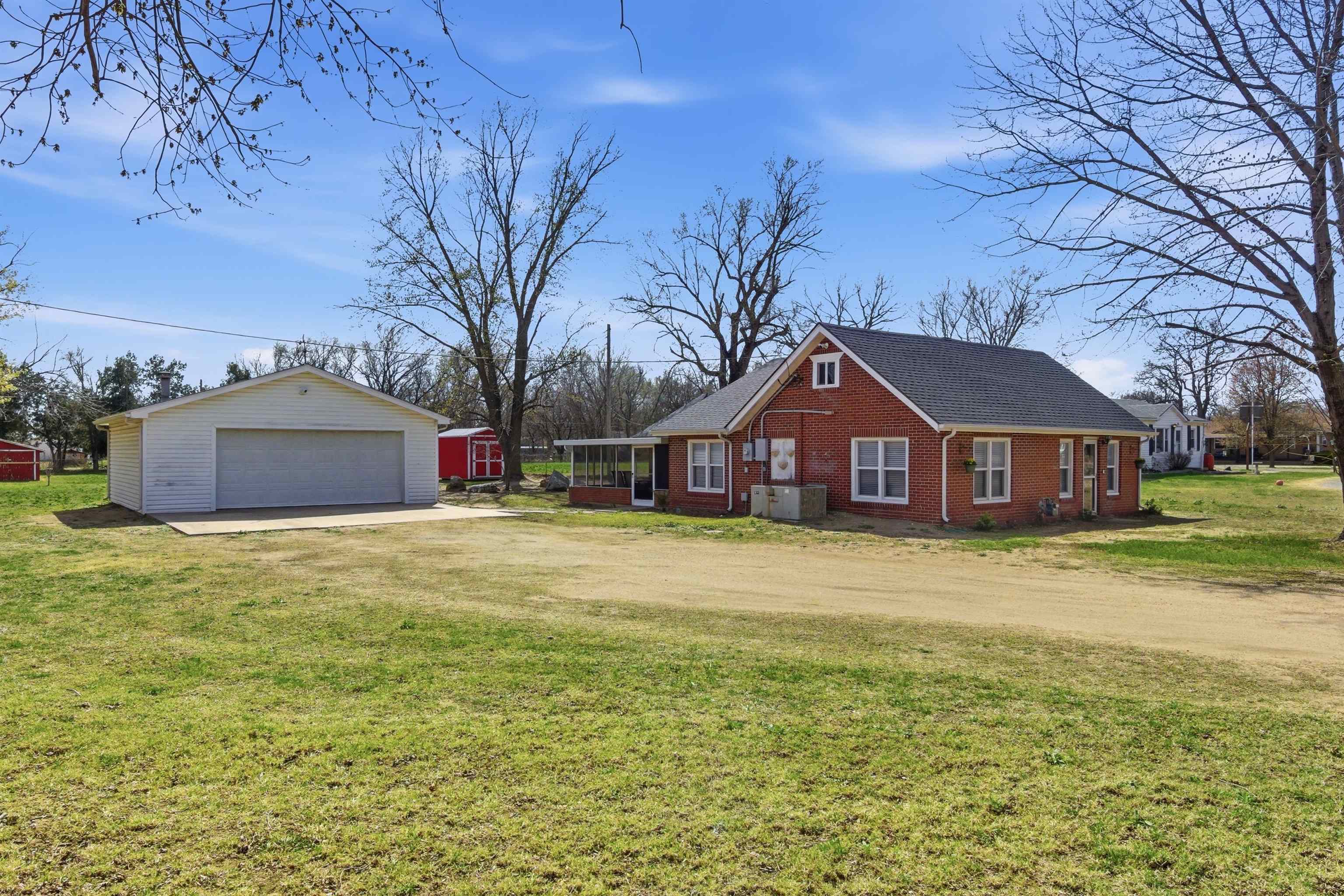 701 E 57th Street S Wichita KS 67216-3833