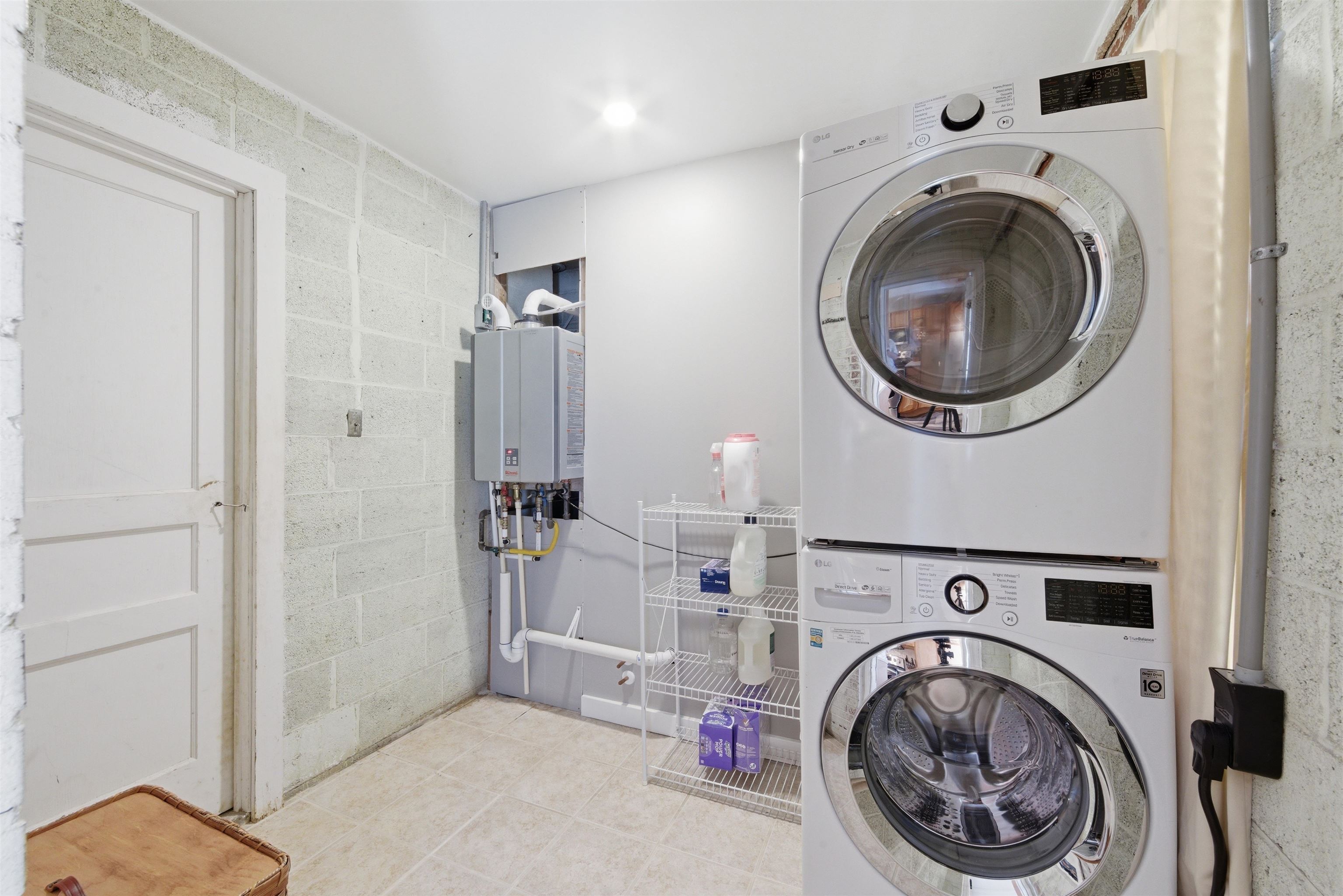 701 E 57th Street S Wichita KS 67216-3833