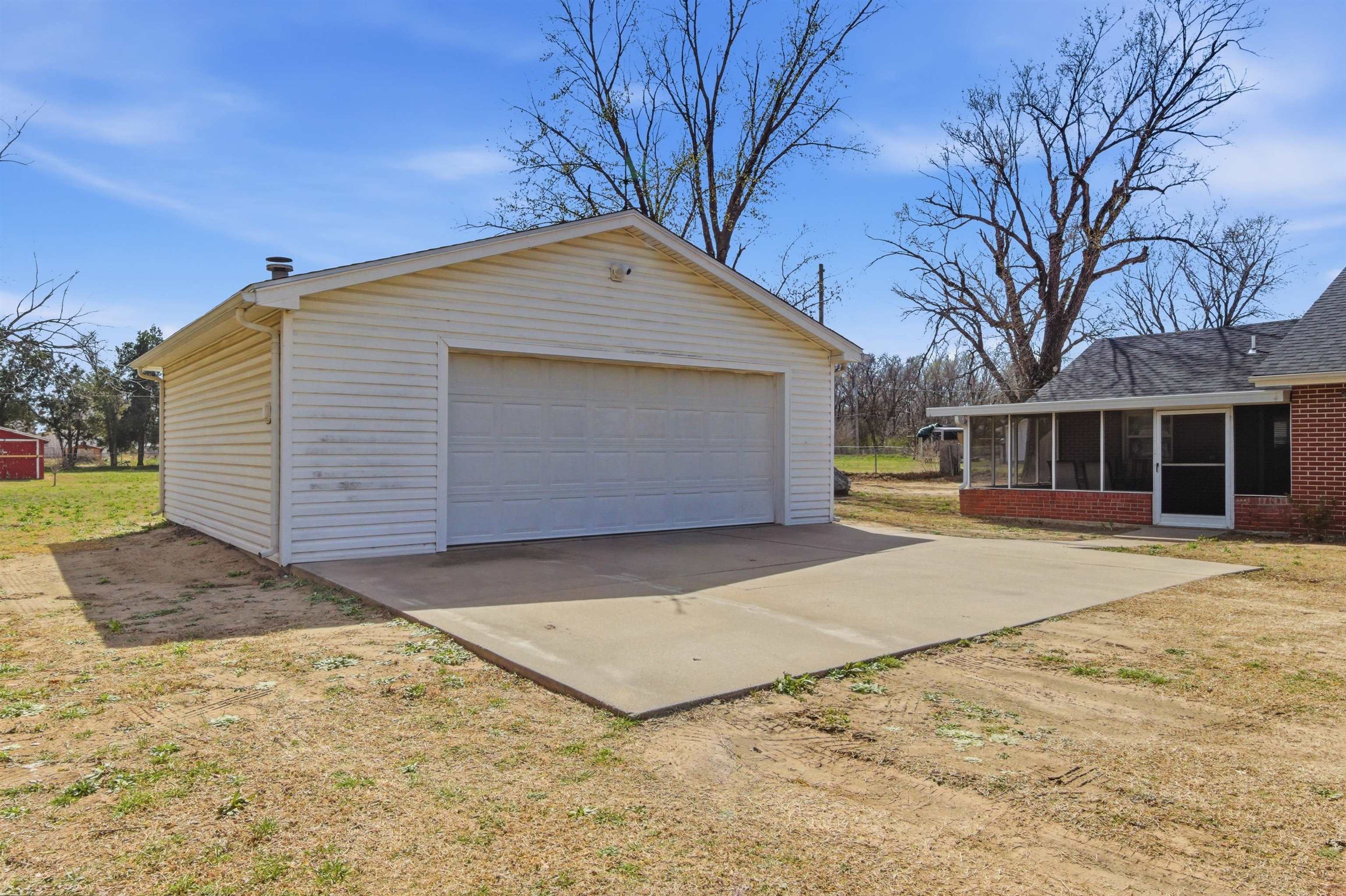 701 E 57th Street S Wichita KS 67216-3833