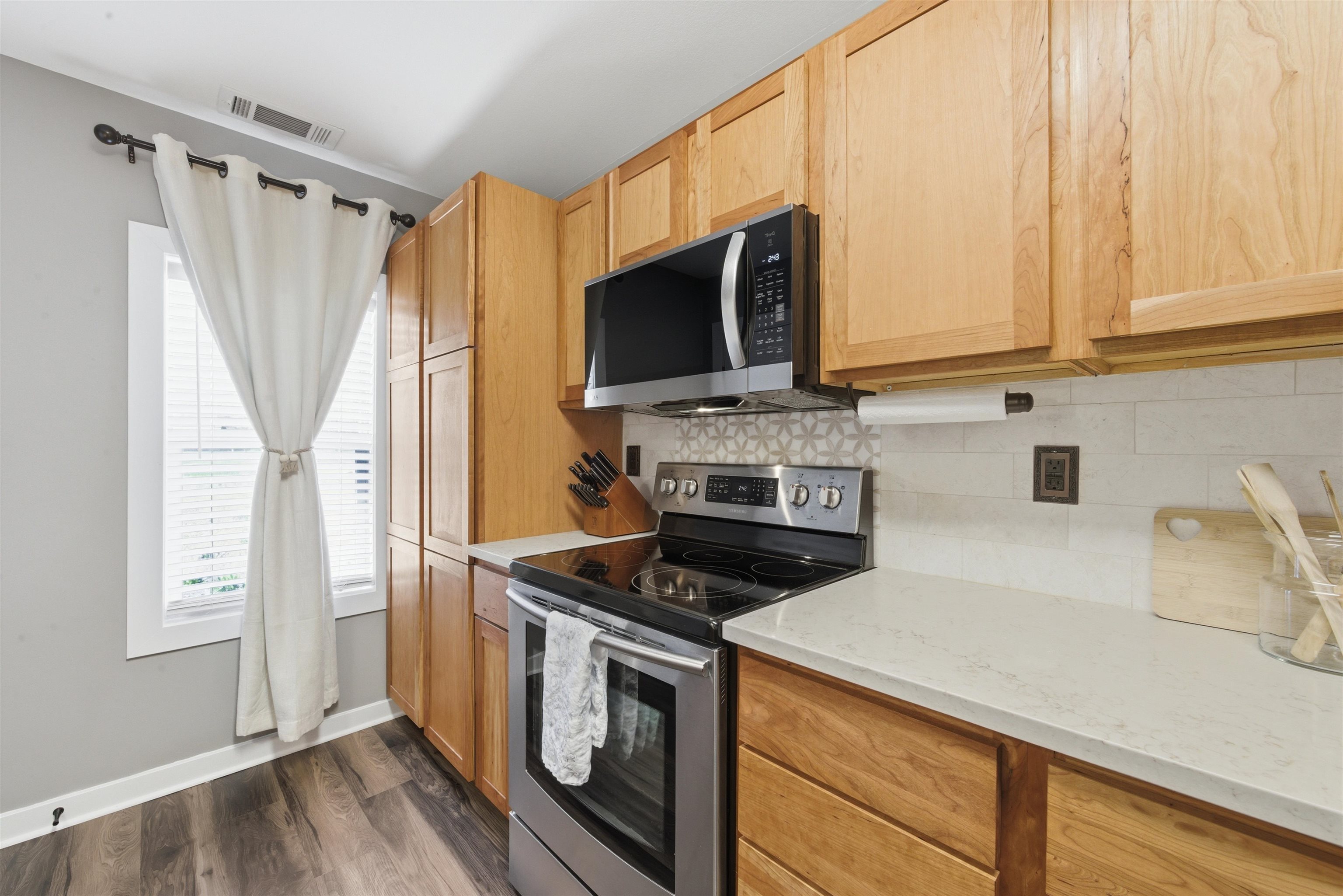 701 E 57th Street S Wichita KS 67216-3833