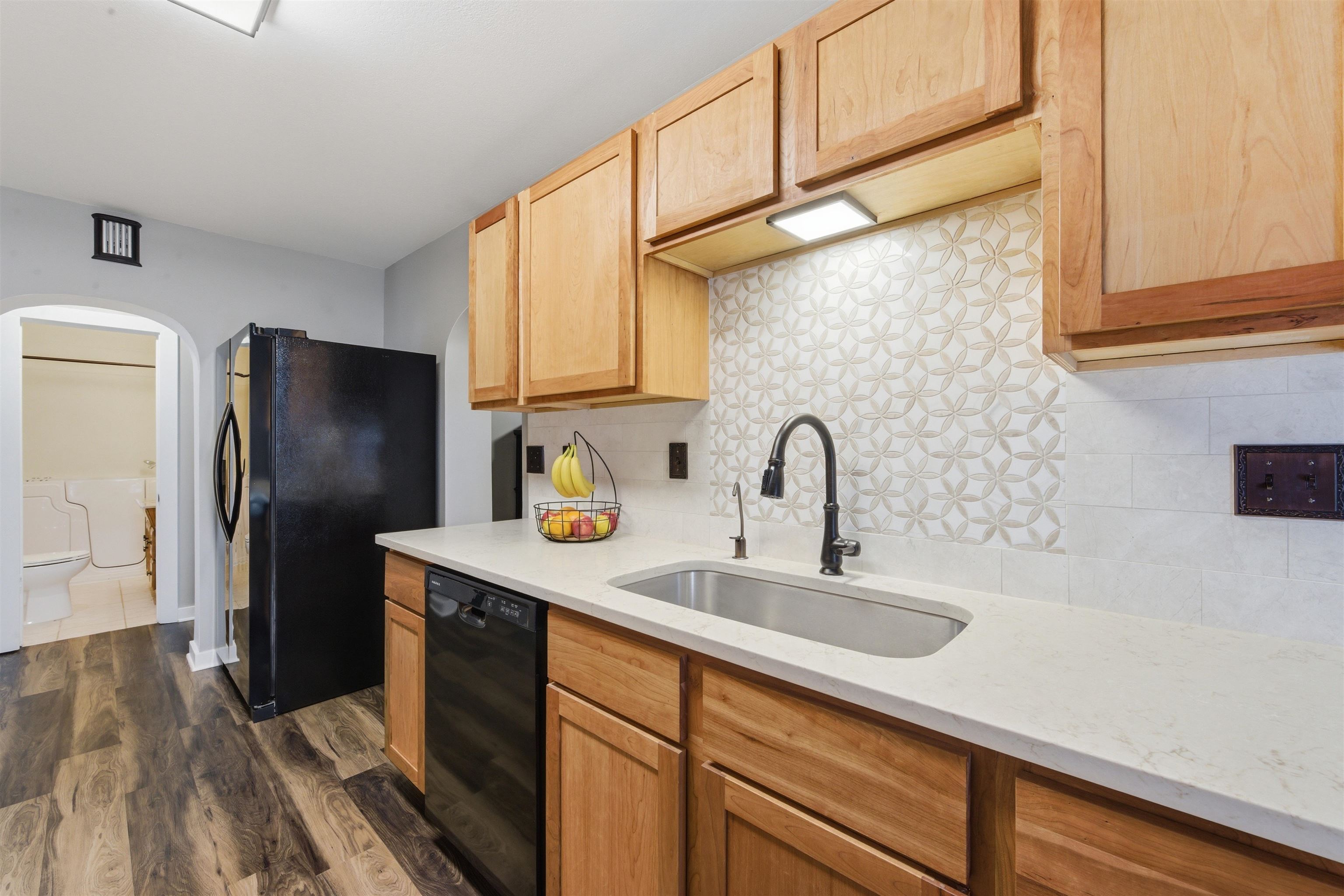701 E 57th Street S Wichita KS 67216-3833
