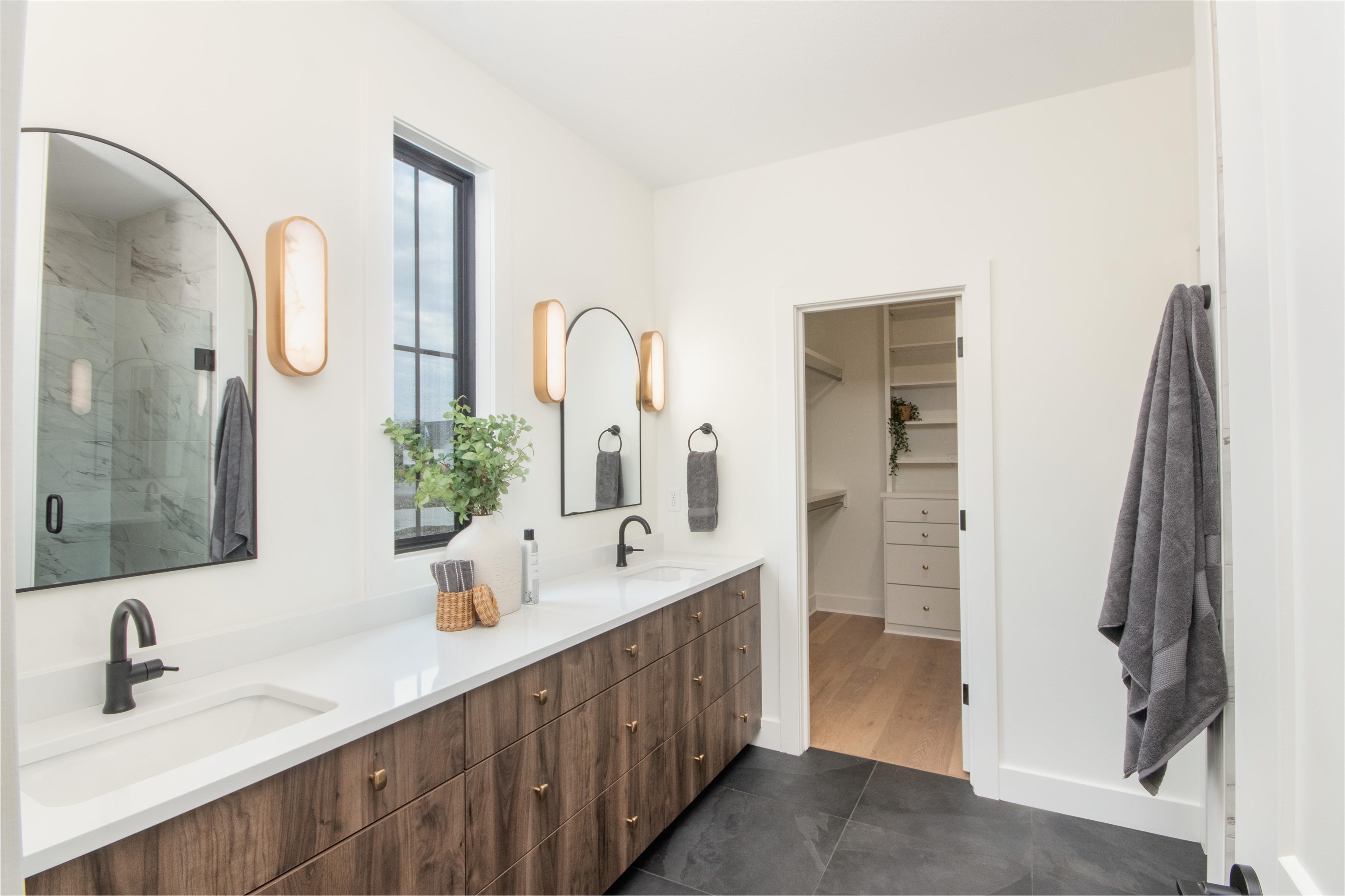 329 N Sarah Court Derby KS 67037