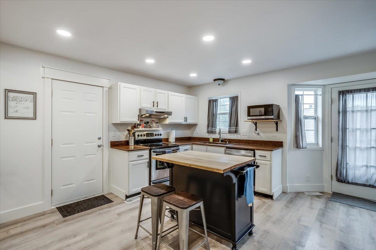 4326 N Mission Street Bel Aire KS 67226-1443