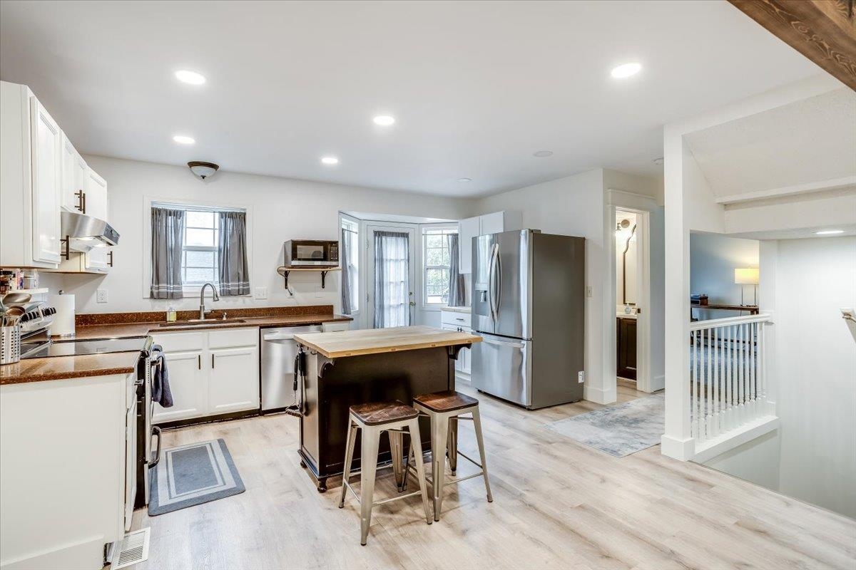 4326 N Mission Street Bel Aire KS 67226-1443
