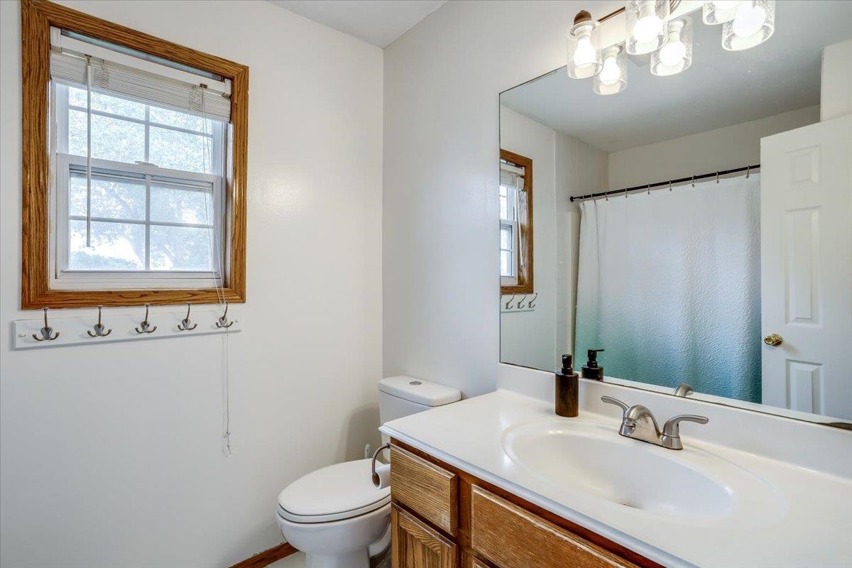 4326 N Mission Street Bel Aire KS 67226-1443