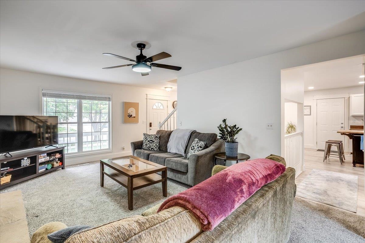 4326 N Mission Street Bel Aire KS 67226-1443