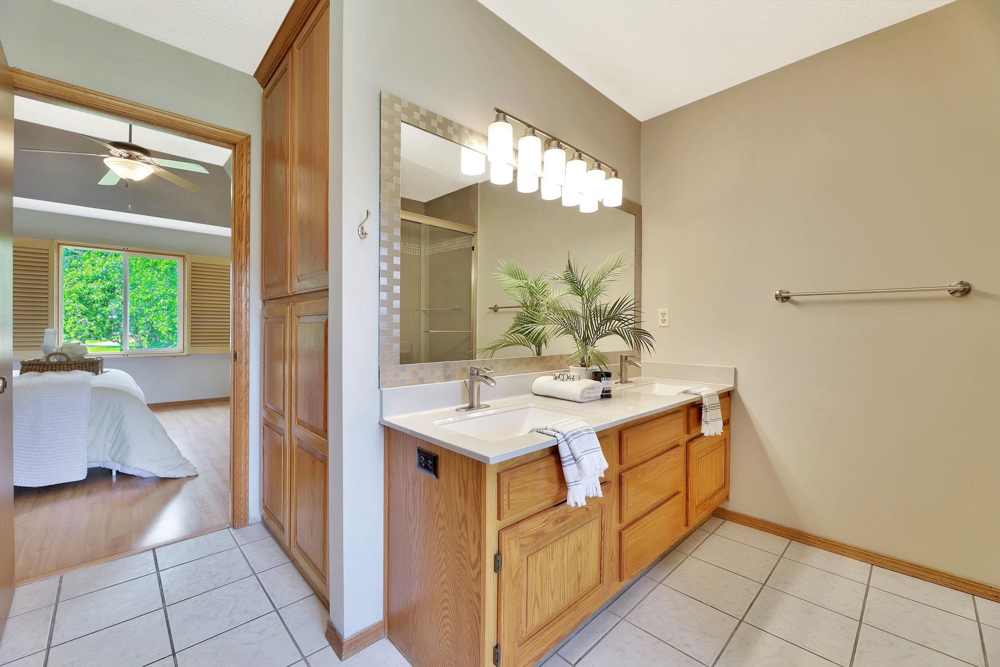 2501 N Fox Run Wichita KS 67226