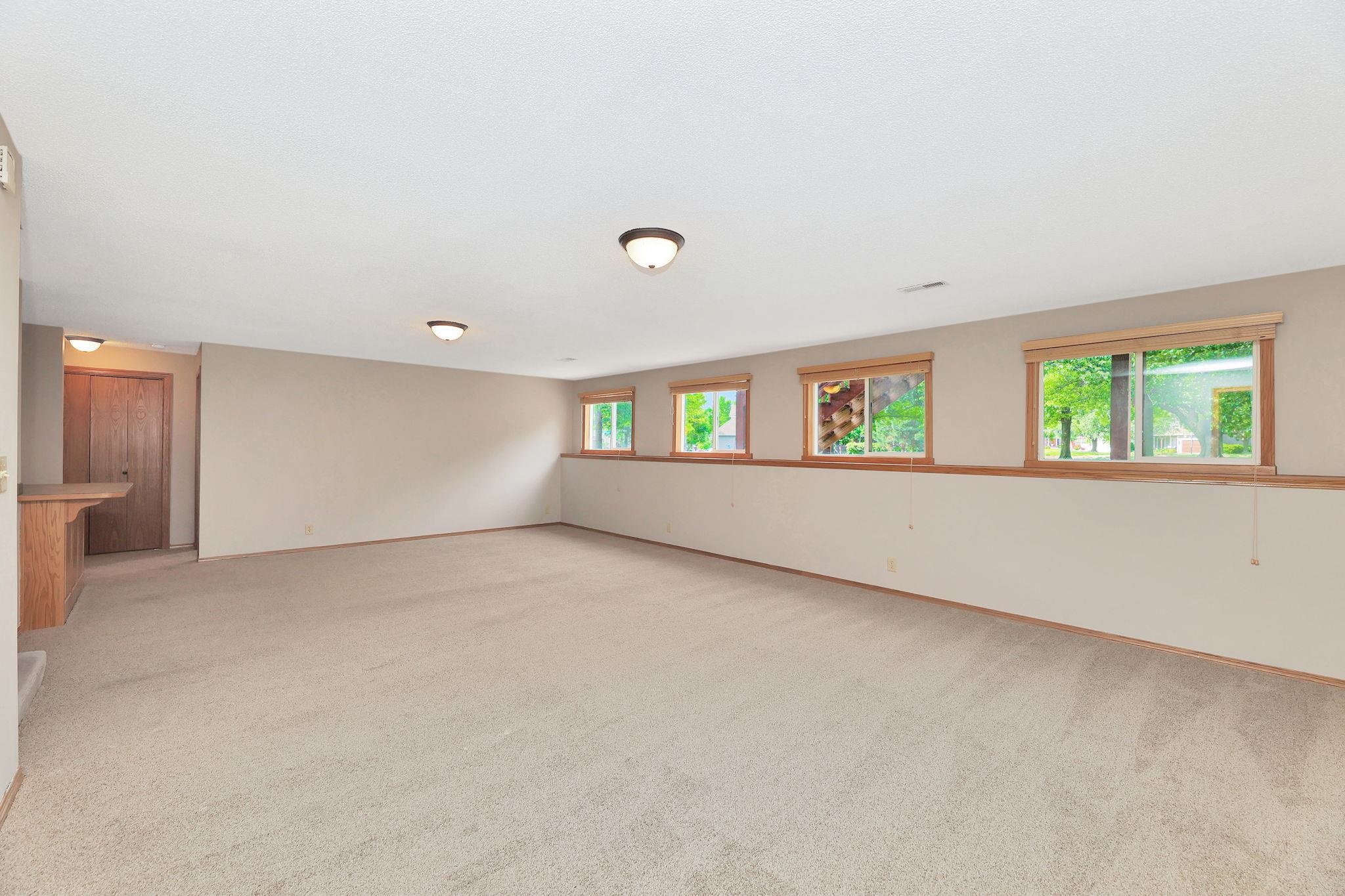 2501 N Fox Run Wichita KS 67226