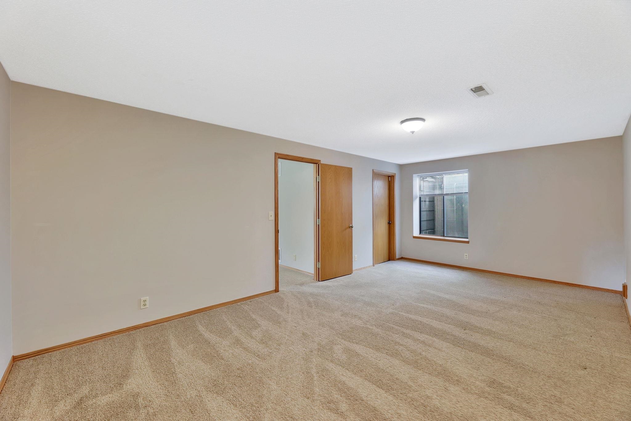 2501 N Fox Run Wichita KS 67226