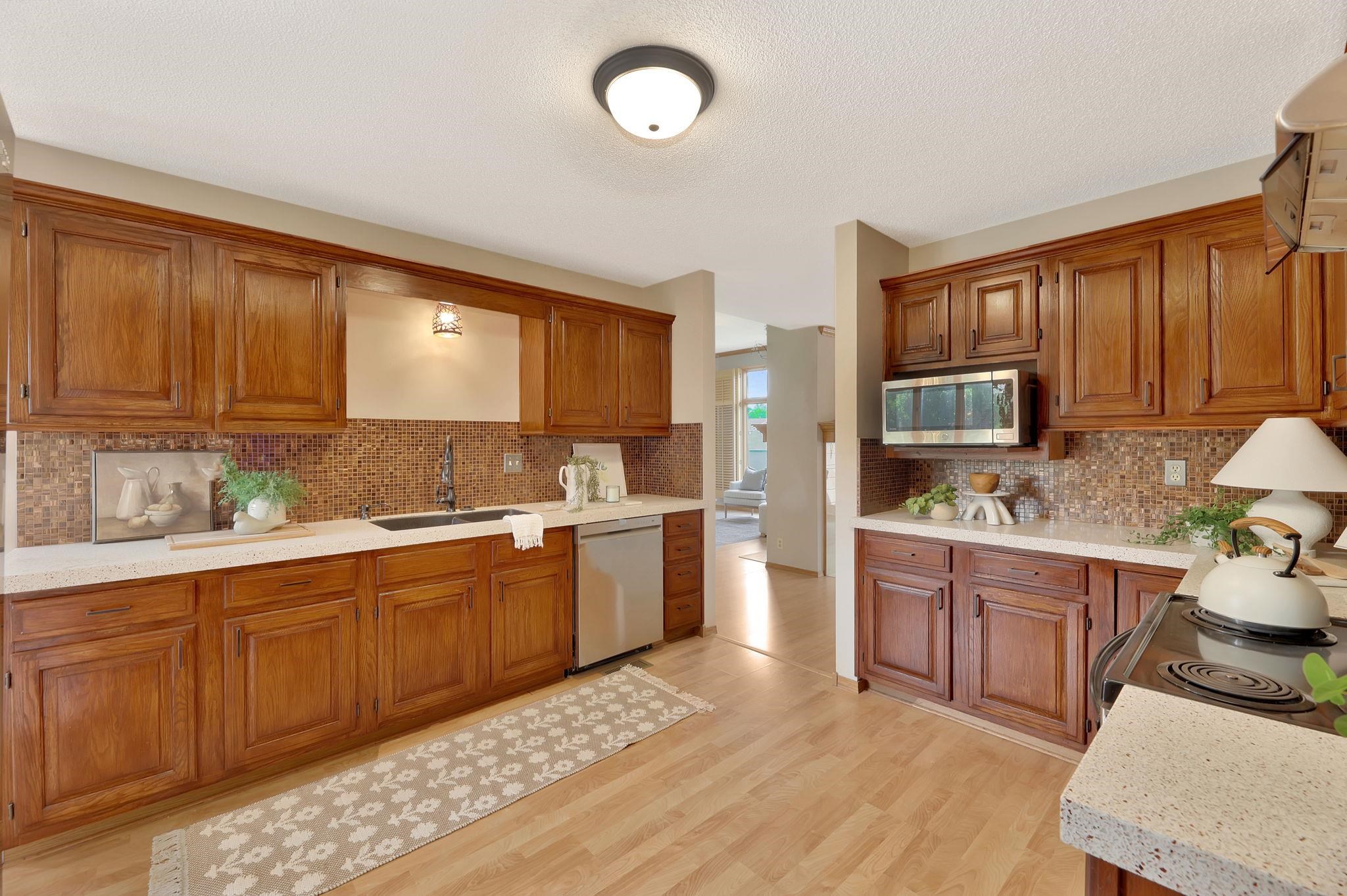 2501 N Fox Run Wichita KS 67226