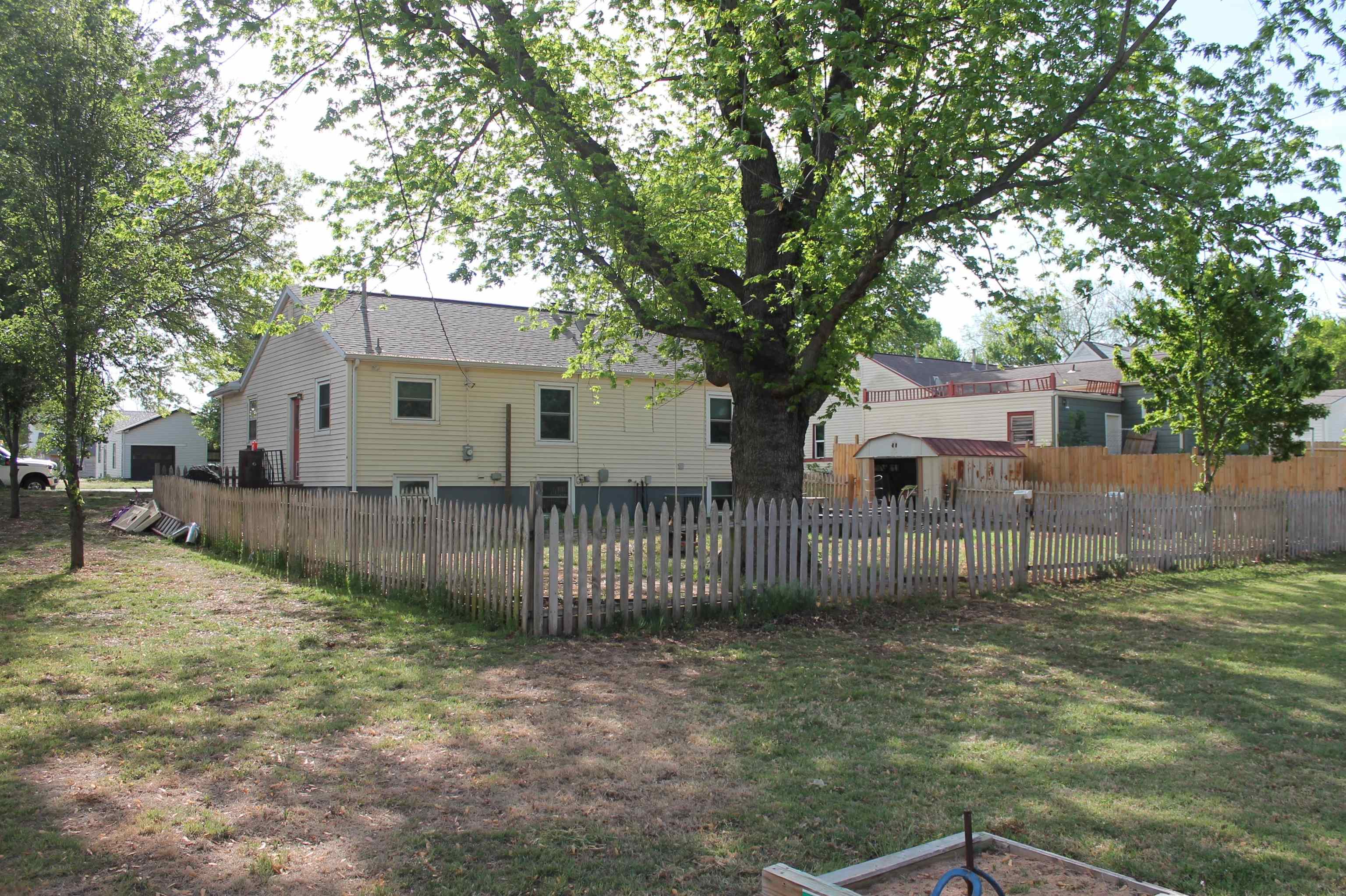 828 N Anthony Avenue Anthony KS 67003