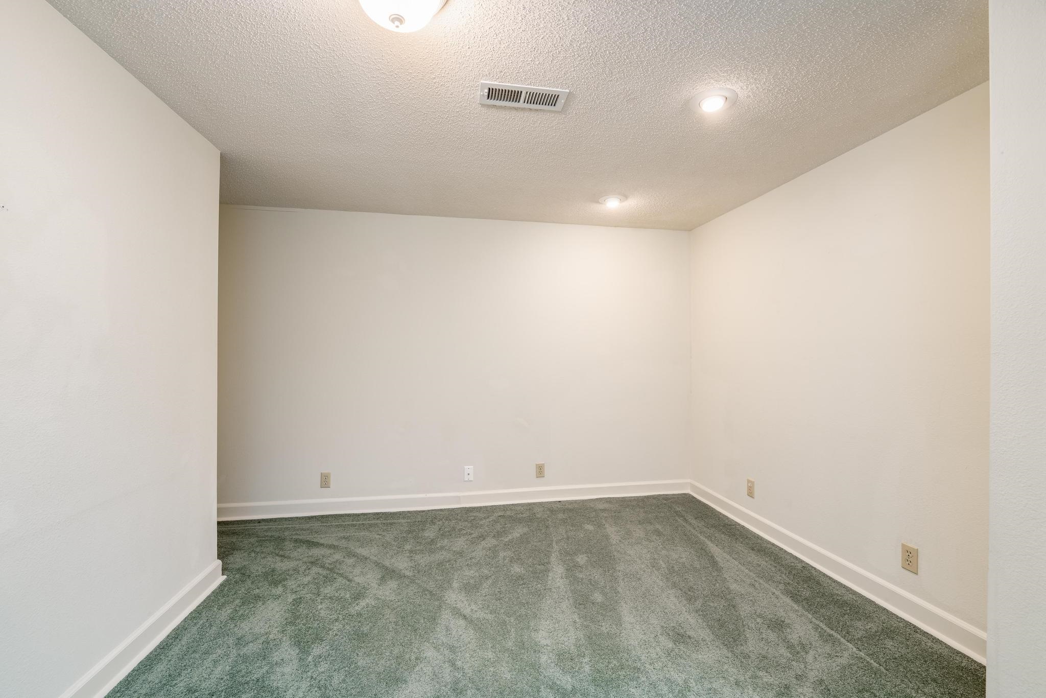 36 Melody Lane Wellington KS 67152